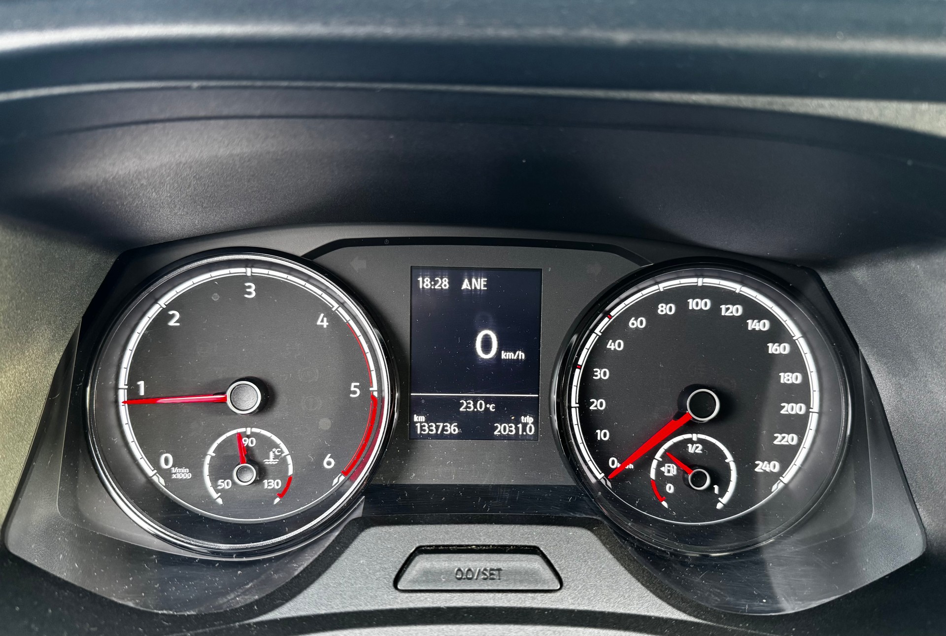 VW T6.1 2.0 TDI-image-14