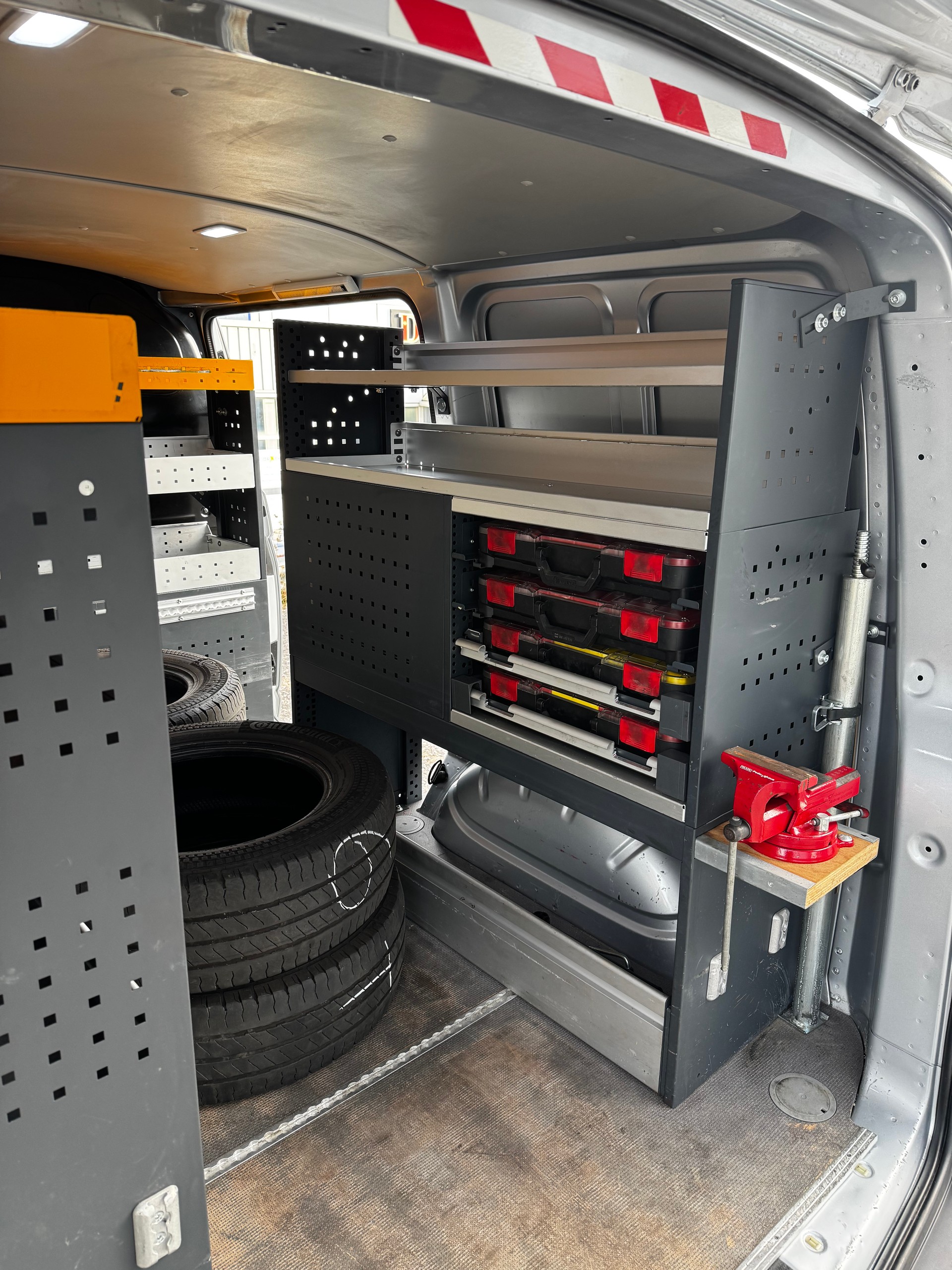 VW T6.1 2.0 TDI-image-7