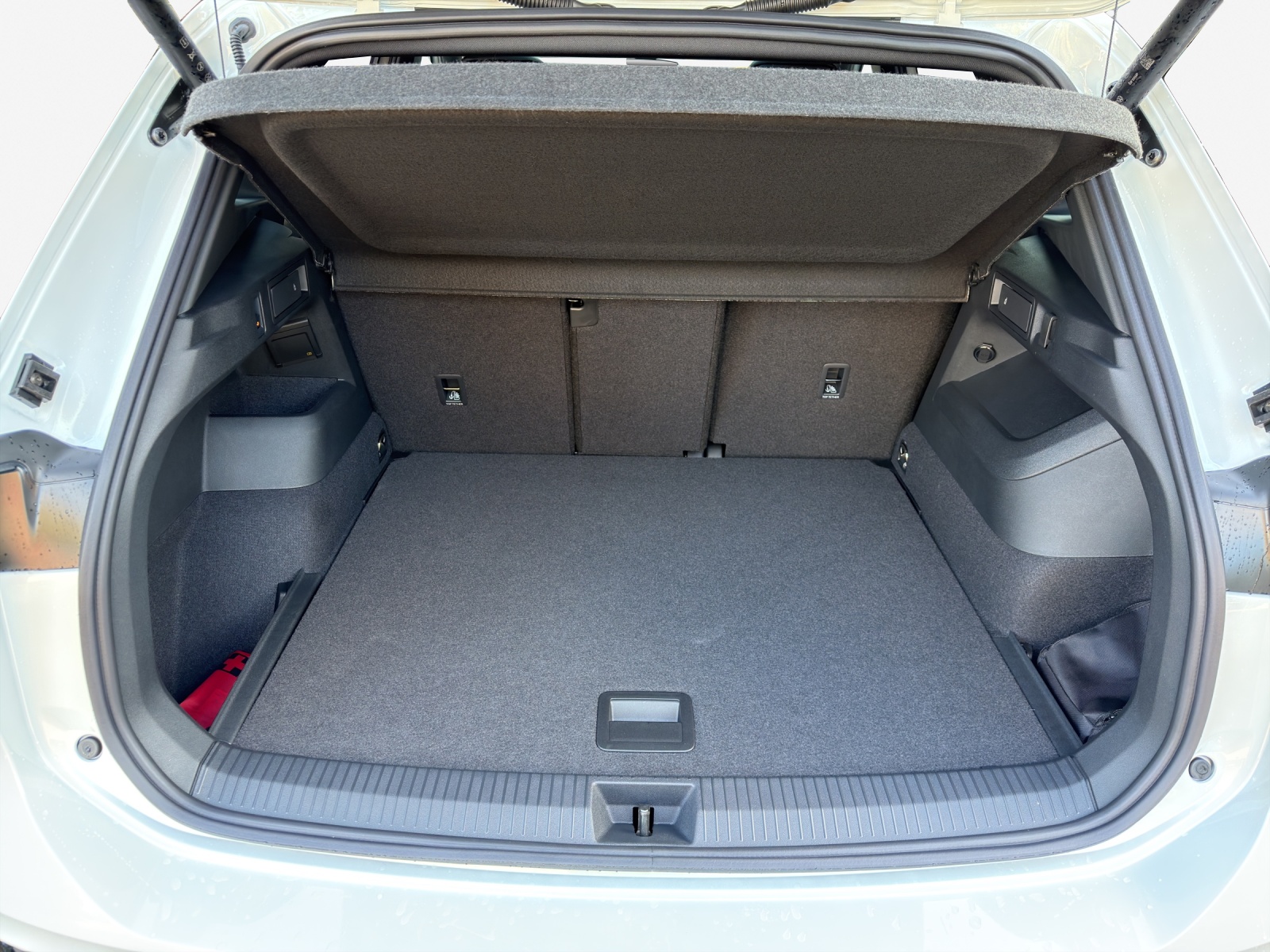 VW Tiguan 2.0 TDI SCR R-Line 4Motion DSG-image-12