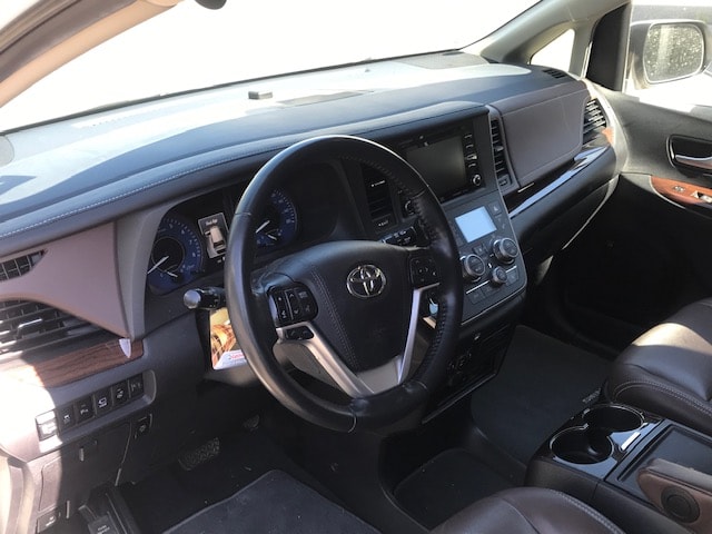 TOYOTA Sienna 3.5 A 4WD Limited Premium-image-6