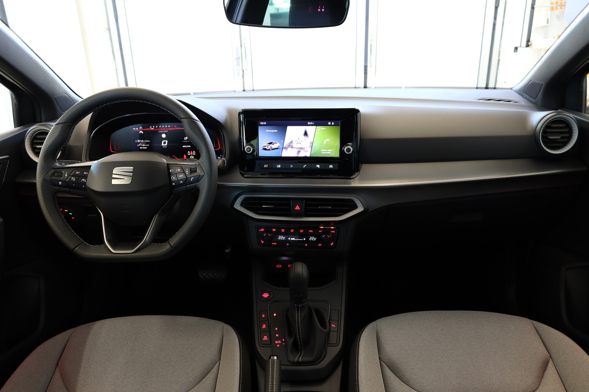 SEAT Ibiza 1.0 TSI 115 FR DSG-image-9