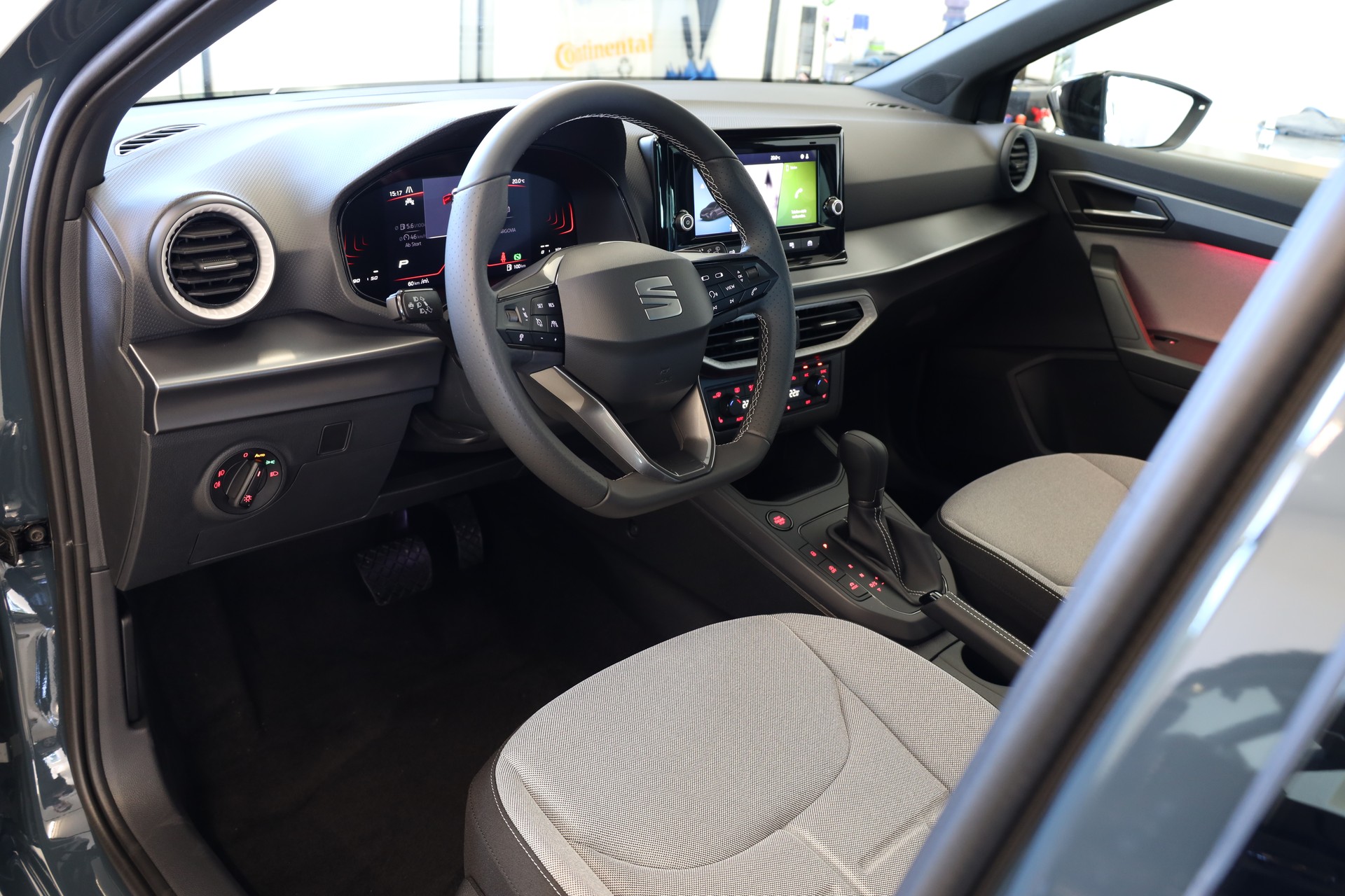 SEAT Ibiza 1.0 TSI 115 FR DSG-image-12