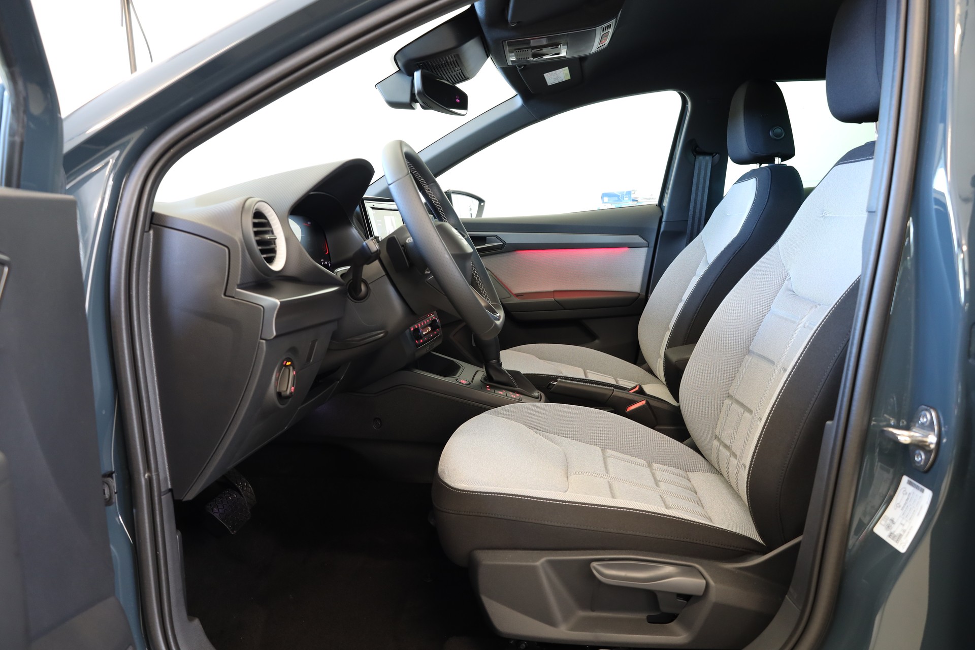 SEAT Ibiza 1.0 TSI 115 FR DSG-image-16