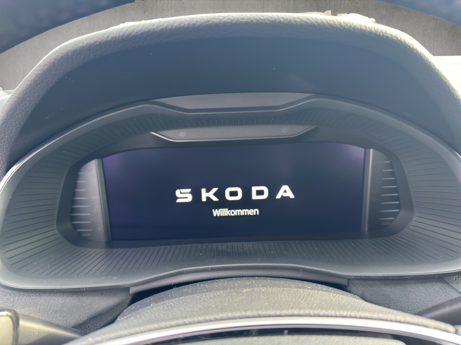 SKODA Scala 1.5 TSI Monte Carlo DSG-image-17