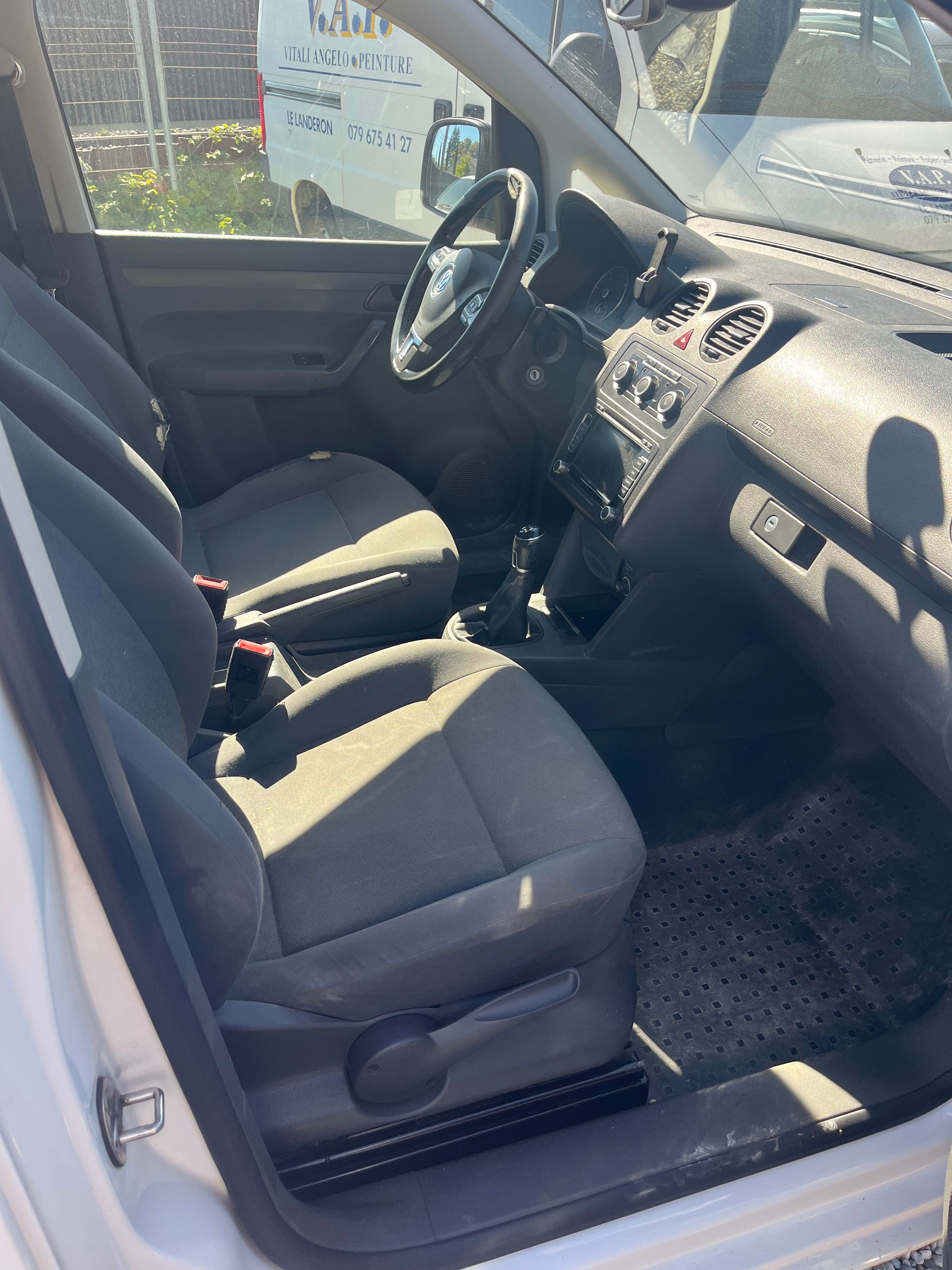 VW Caddy 2.0 TDI 4Motion-image-5