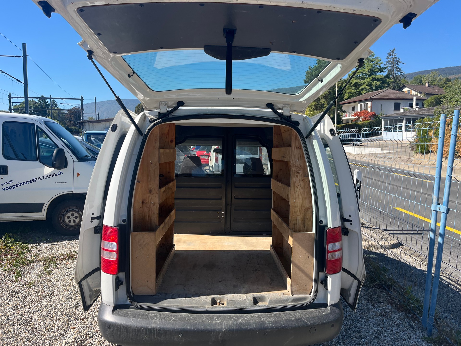 VW Caddy 2.0 TDI 4Motion-image-4