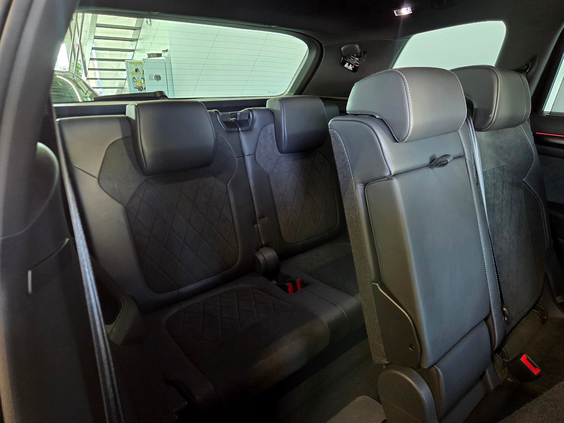 SKODA Kodiaq 2.0 TDI 200 Sportline DSG 7-Plätzer-image-18