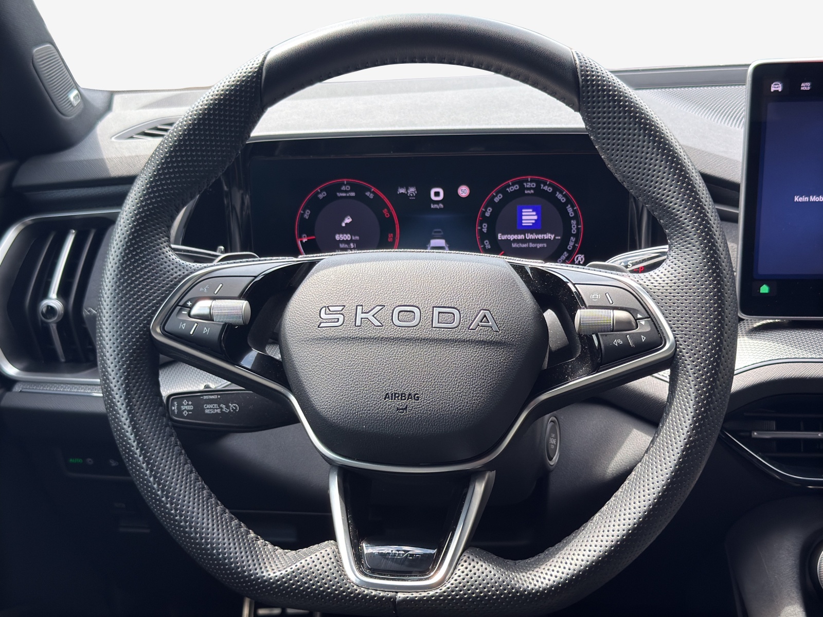 SKODA Kodiaq 2.0 TDI Sportline 4x4-image-9
