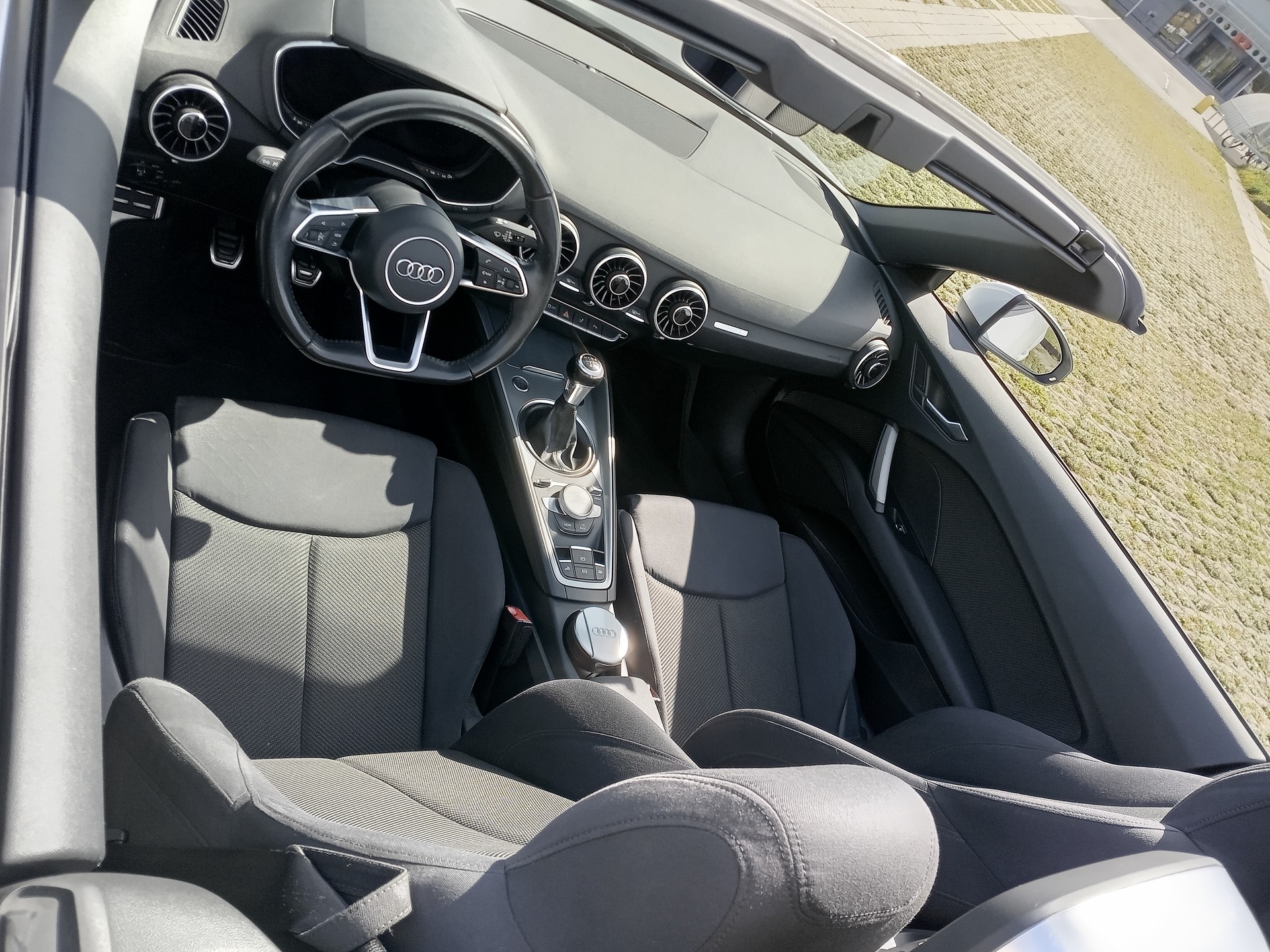 AUDI TT 2.0 TDI Roadster/Cabrio-image-7