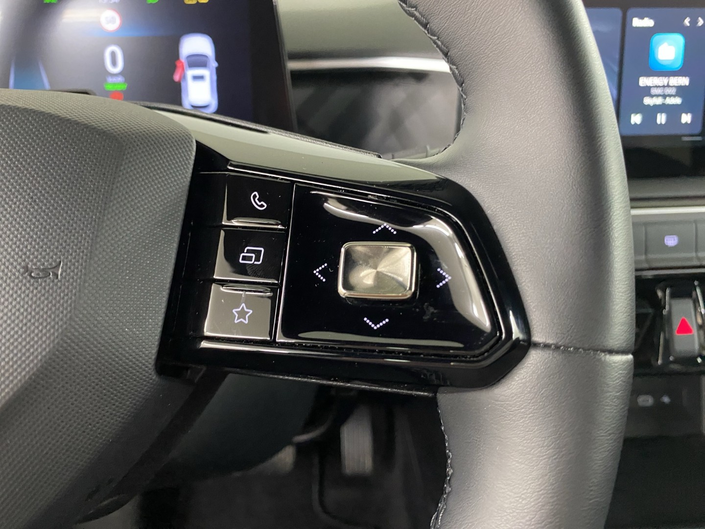 MG 3 1.5 Hybrid Luxury Aut.-image-13