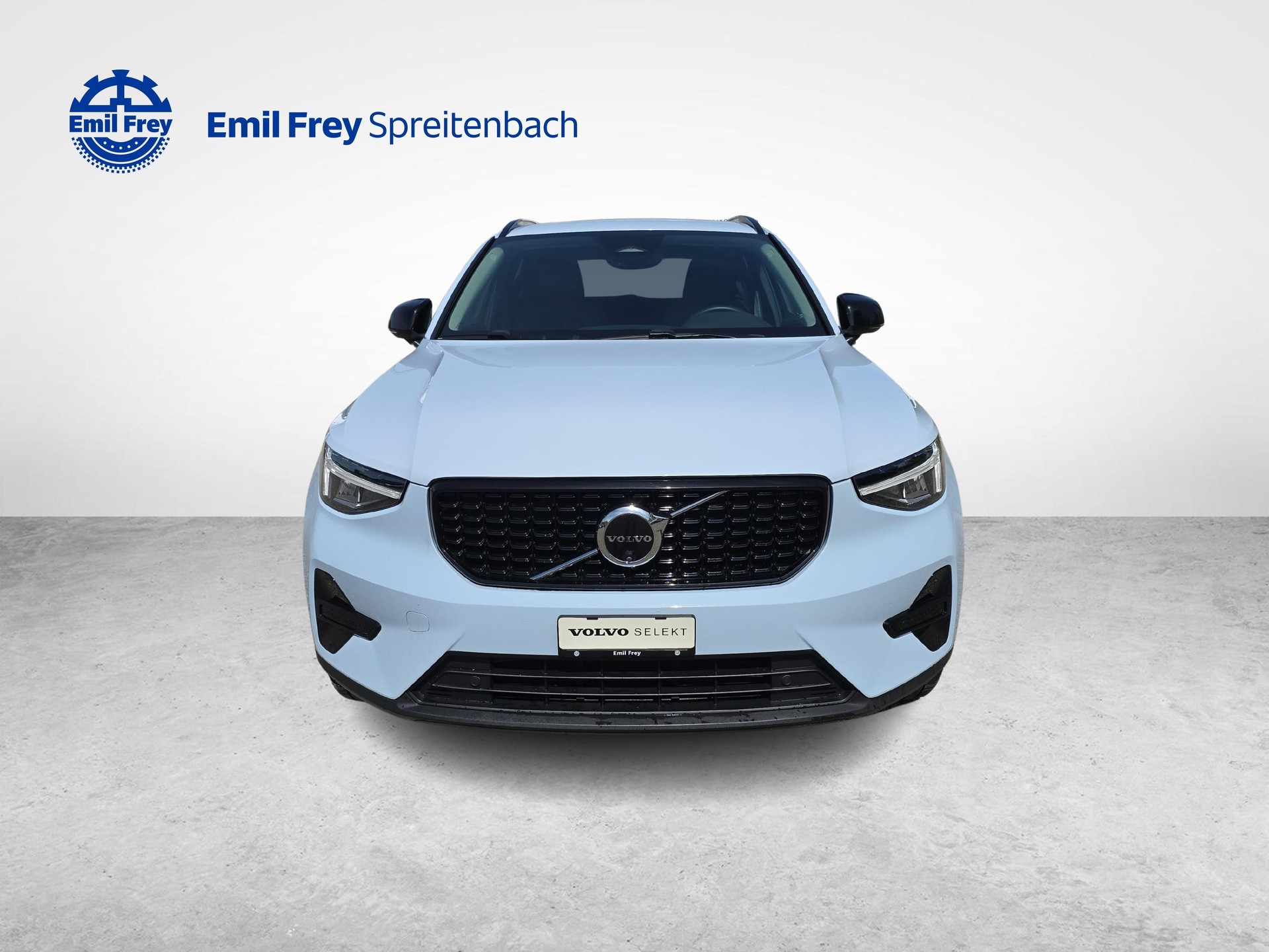 VOLVO XC40 2.0 B4 MH Plus Dark-image-7