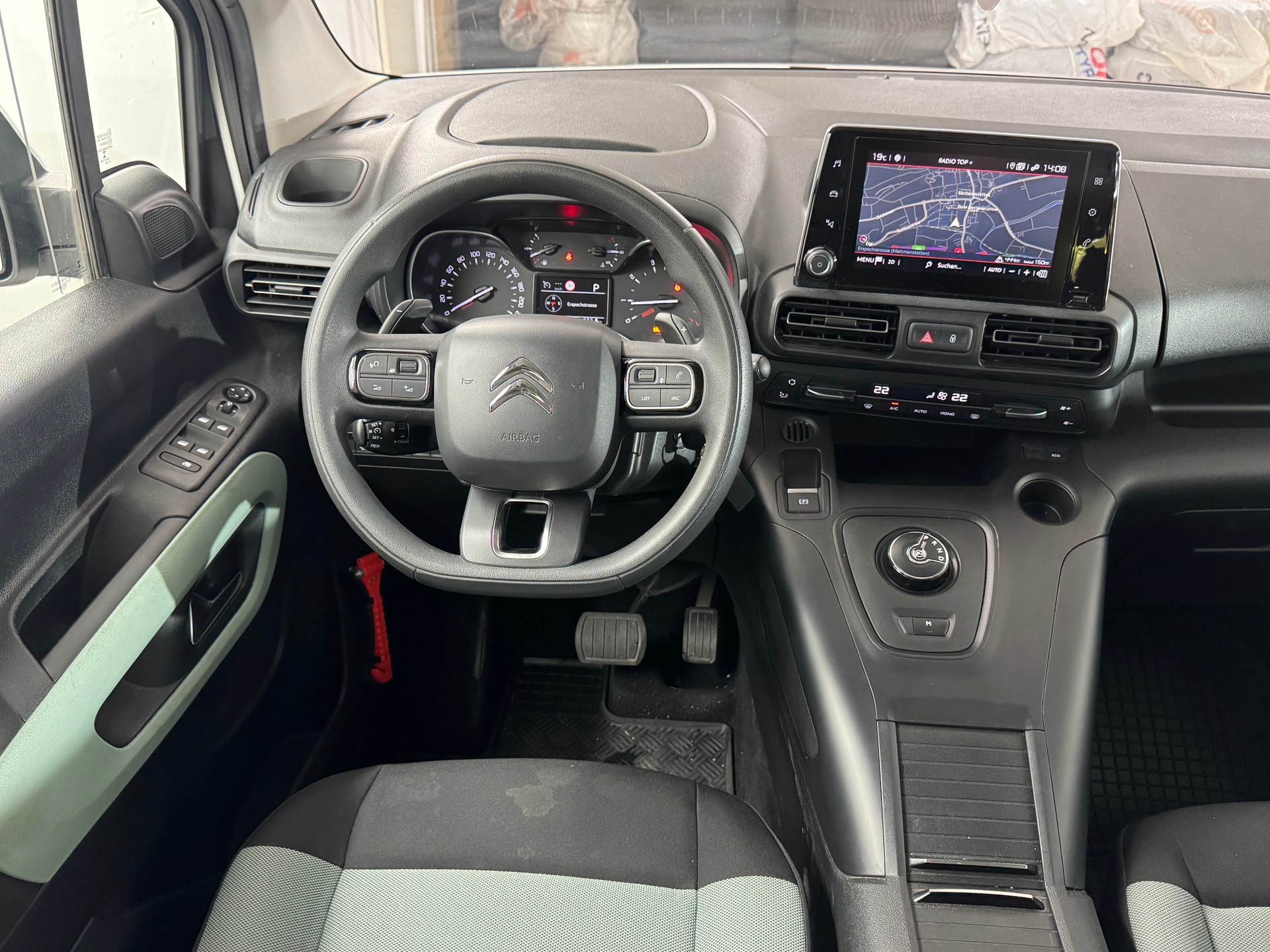 CITROEN Berlingo XL 1.5 BlueHDi Feel EAT8-image-6