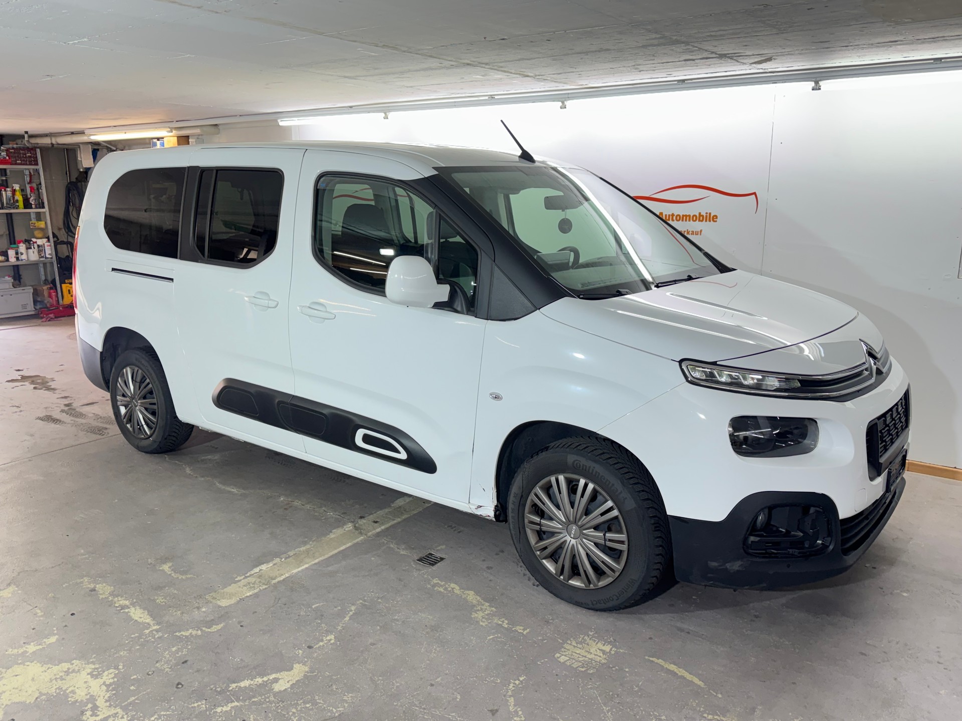 CITROEN Berlingo XL 1.5 BlueHDi Feel EAT8-image-1