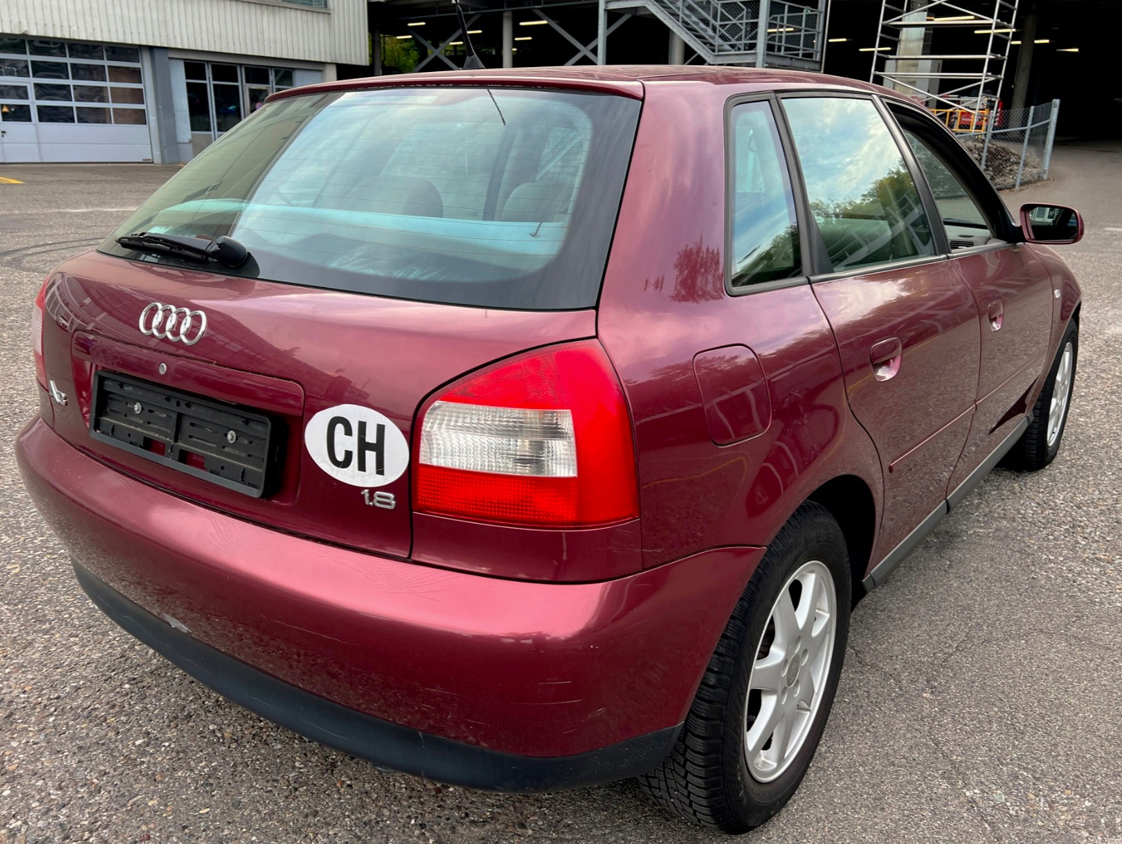 AUDI A3 1.8 Ambiente-image-3