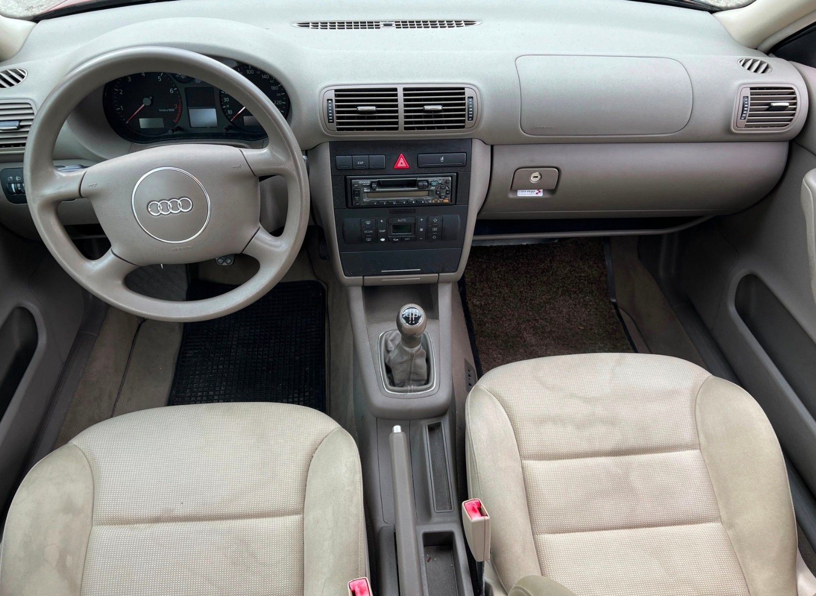 AUDI A3 1.8 Ambiente-image-7