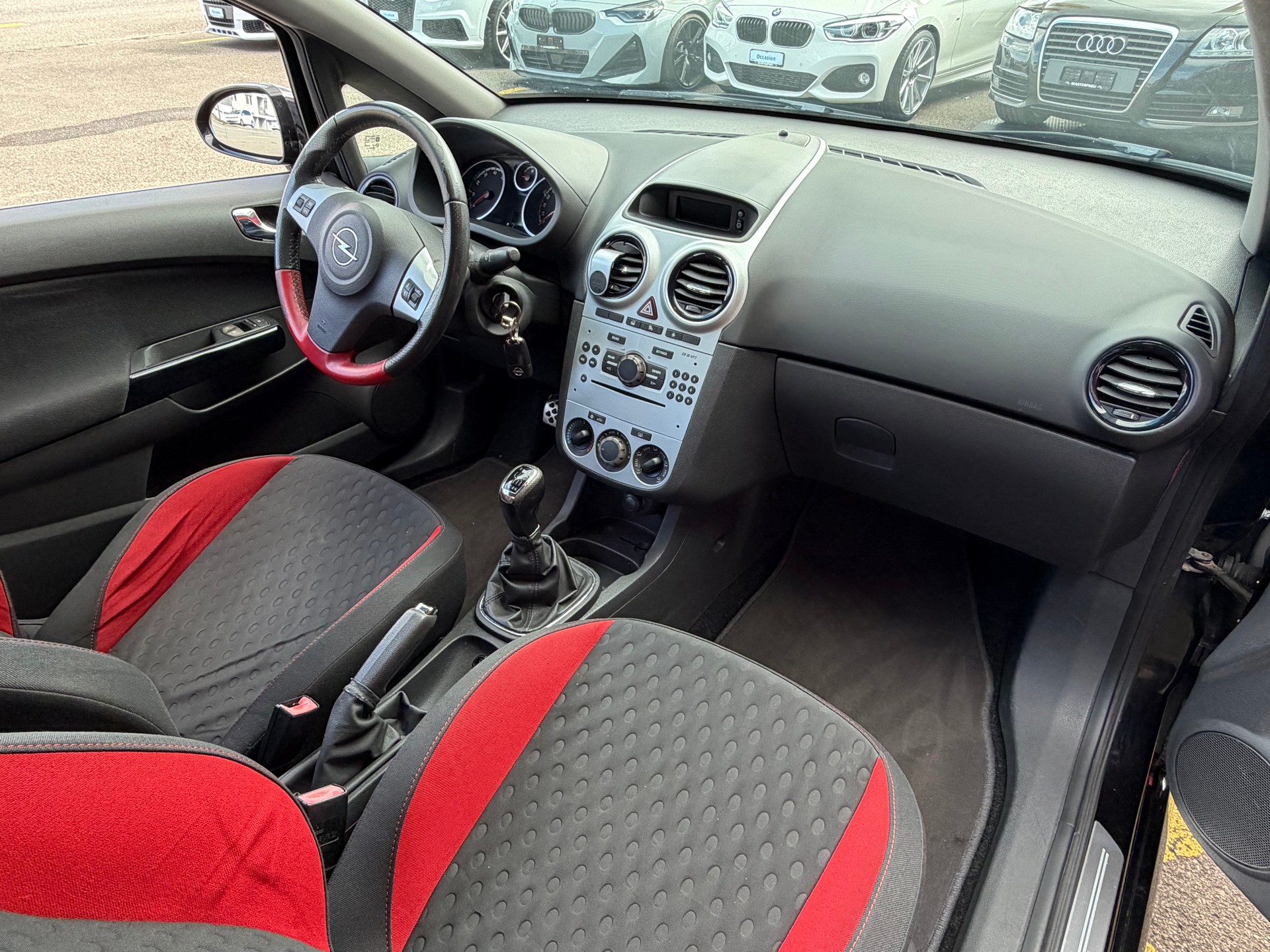 OPEL Corsa 1.6 Turbo GSi-image-9