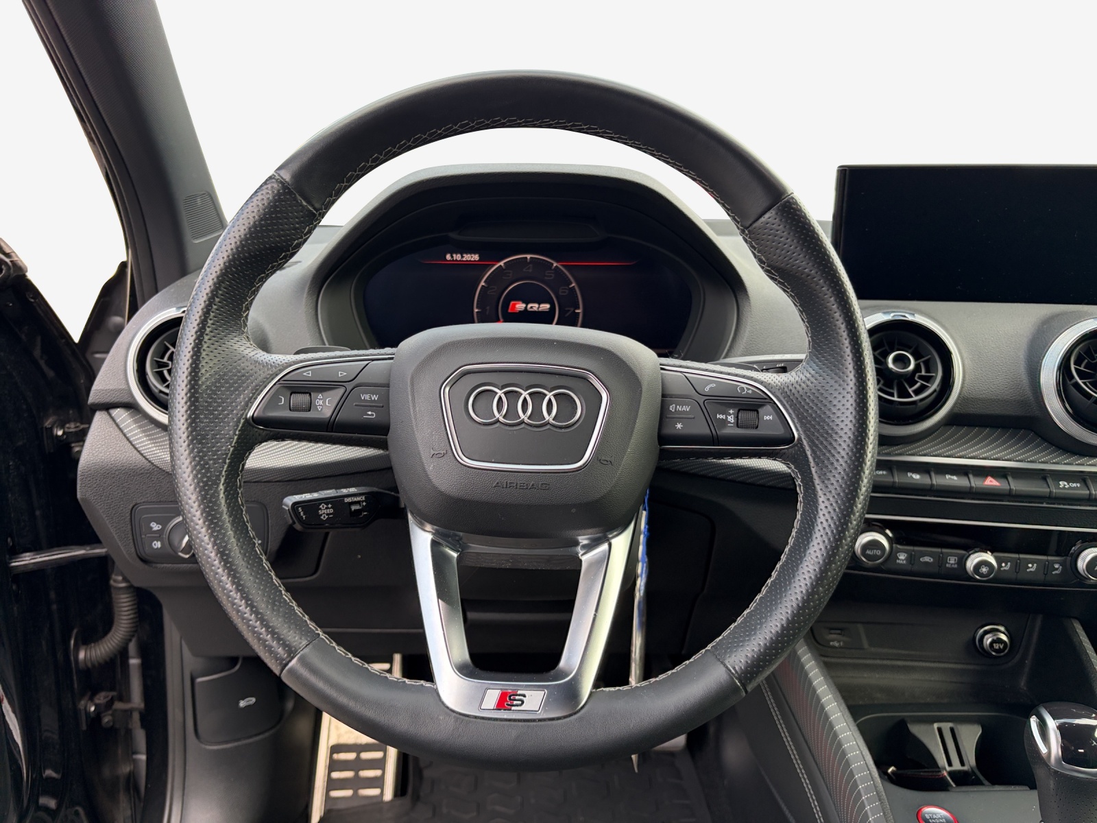 AUDI SQ2 TFSI quattro S-tronic-image-9