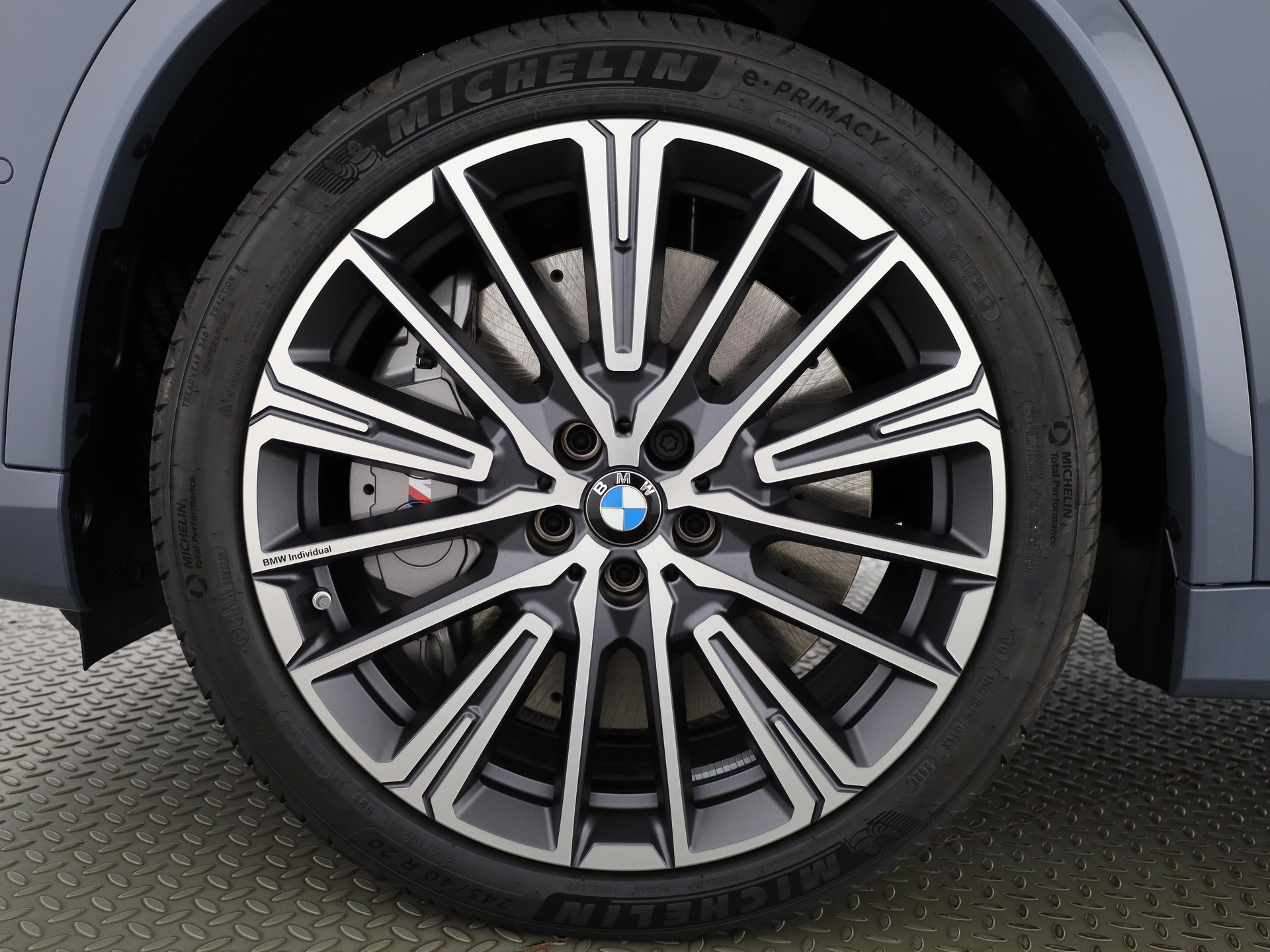 BMW X1 U11 23i xDrive paddles-image-24