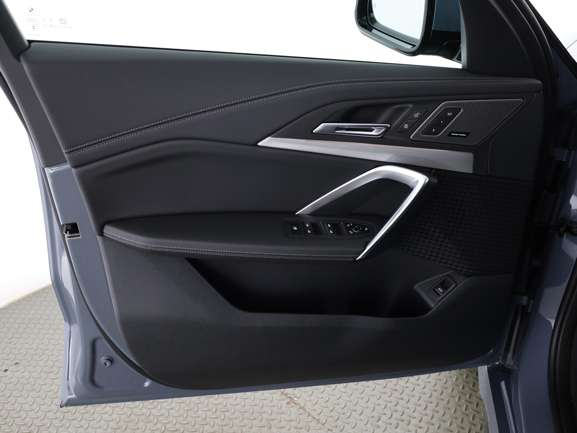BMW X1 U11 23i xDrive paddles-image-9