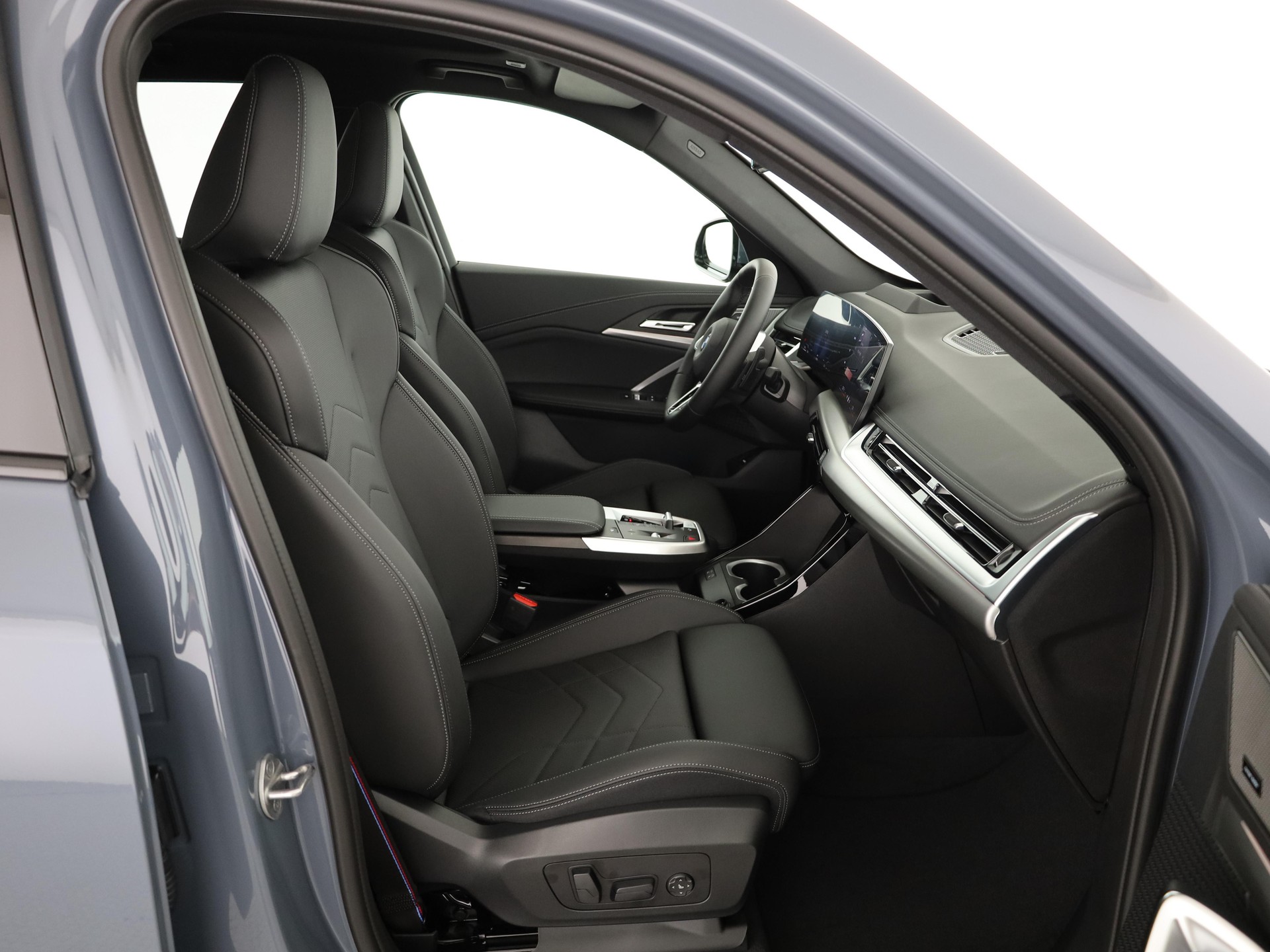 BMW X1 U11 23i xDrive paddles-image-16