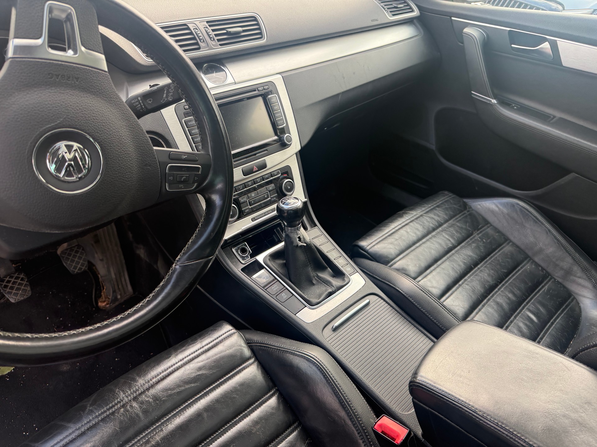 VW Passat Variant 2.0 TSI Highline-image-5