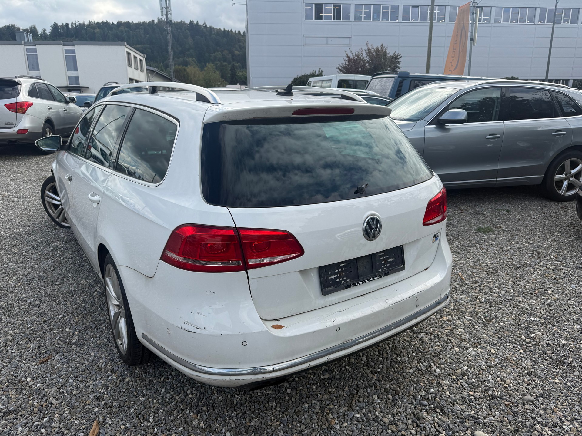 VW Passat Variant 2.0 TSI Highline-image-3