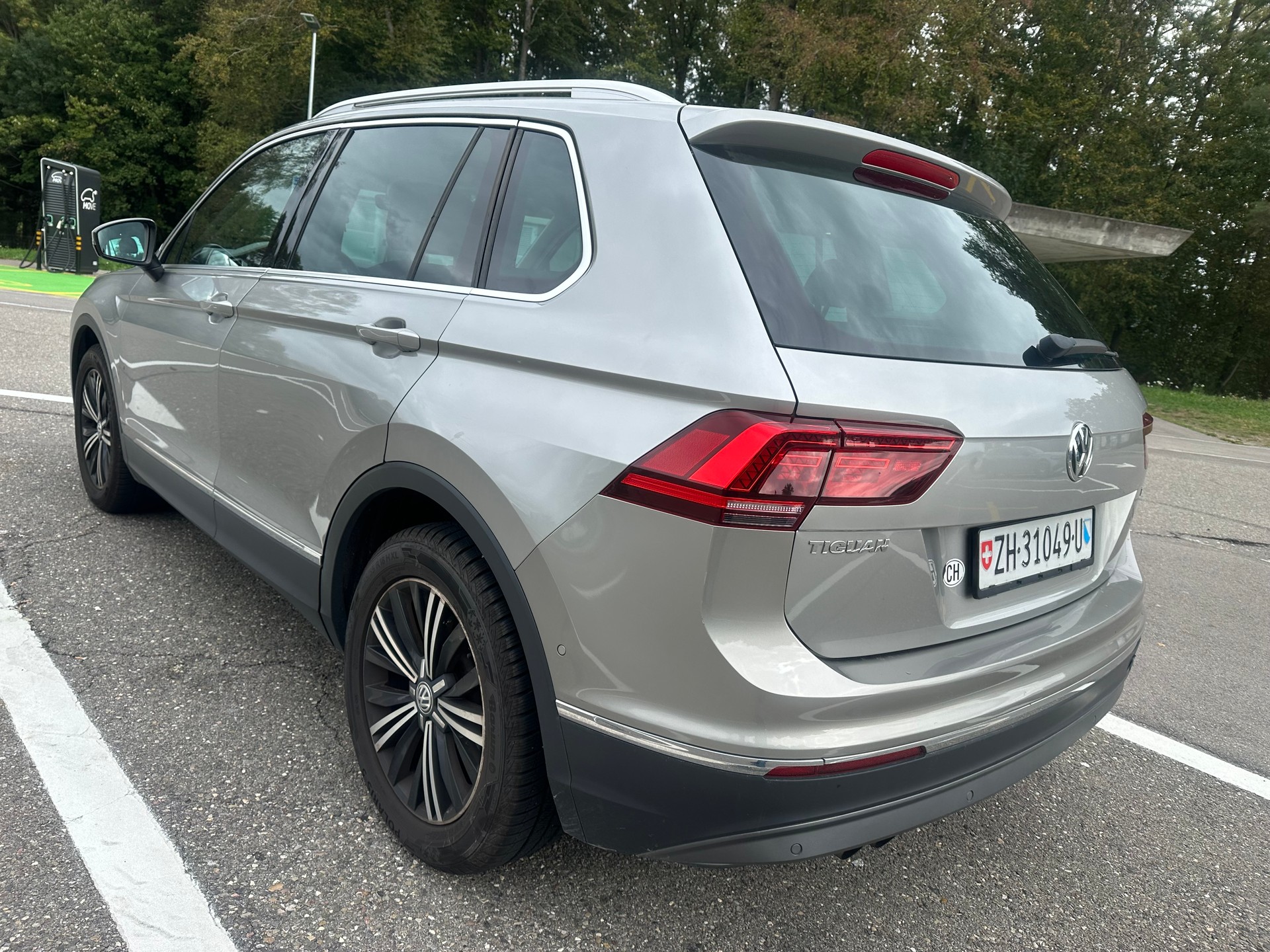 VW Tiguan 1.4TSI ACT Trendline 4Motion DSG-image-3
