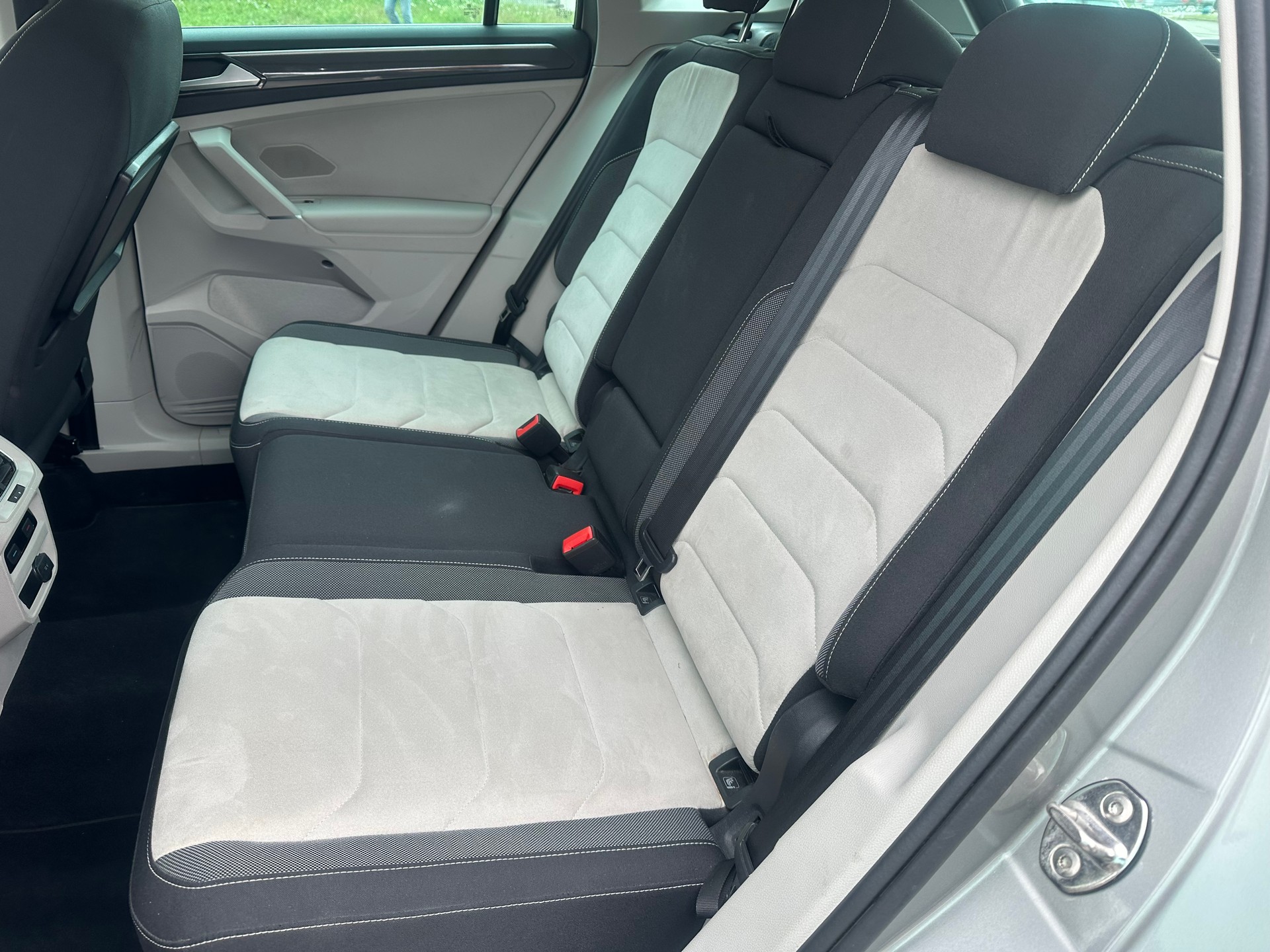 VW Tiguan 1.4TSI ACT Trendline 4Motion DSG-image-8