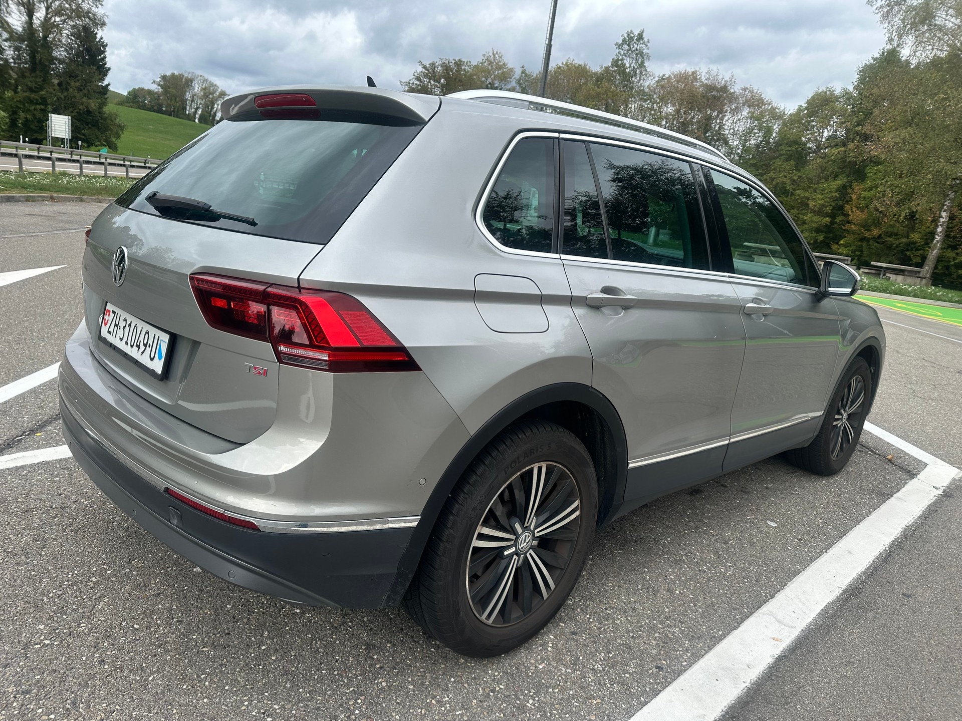 VW Tiguan 1.4TSI ACT Trendline 4Motion DSG-image-4