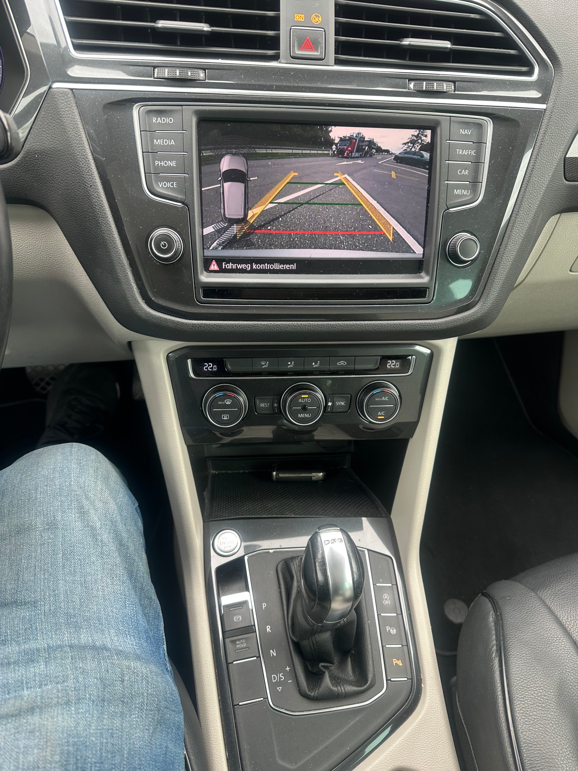 VW Tiguan 1.4TSI ACT Trendline 4Motion DSG-image-10