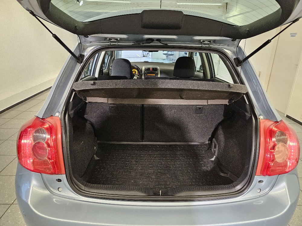 TOYOTA Auris 1.6 Linea Luna-image-15