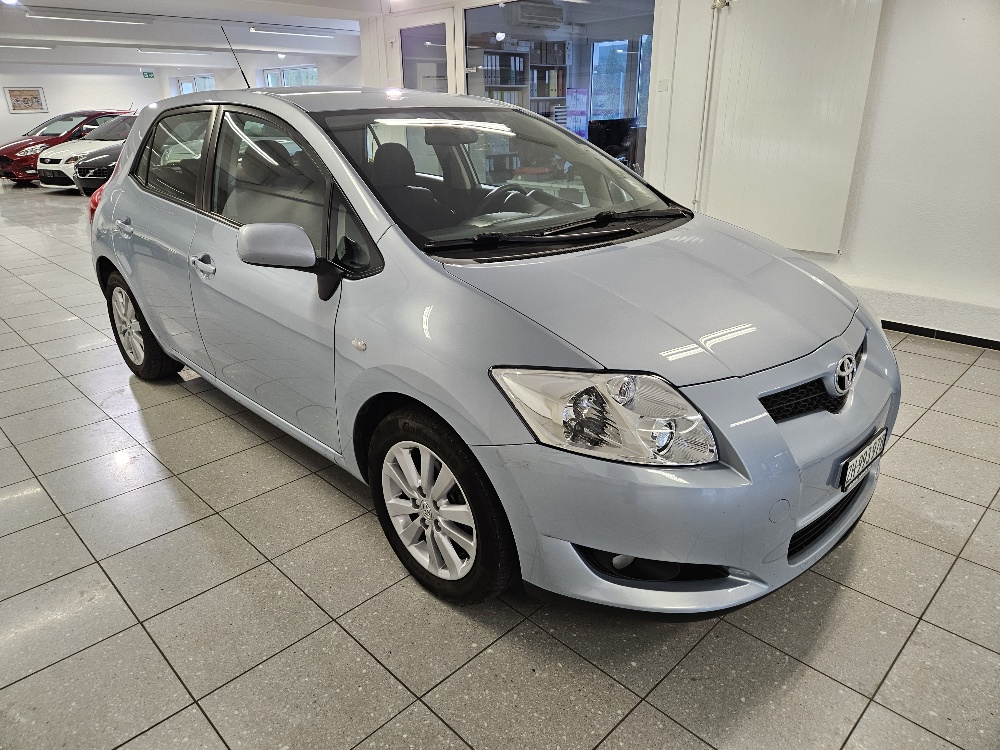 TOYOTA Auris 1.6 Linea Luna-image-2