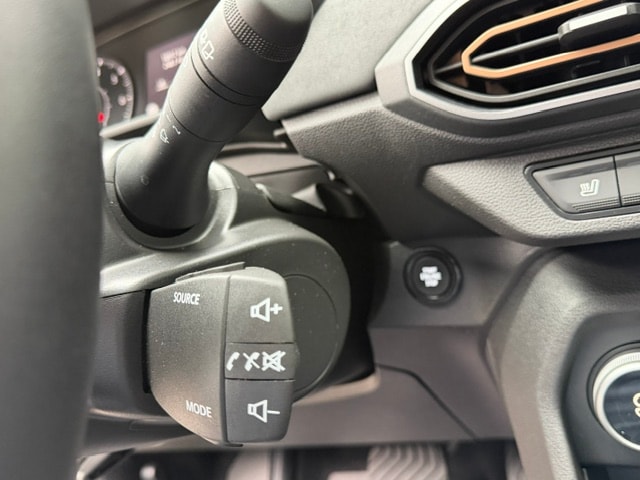 DACIA Sandero Stepway TCe 90 Extreme+ CVT-image-24