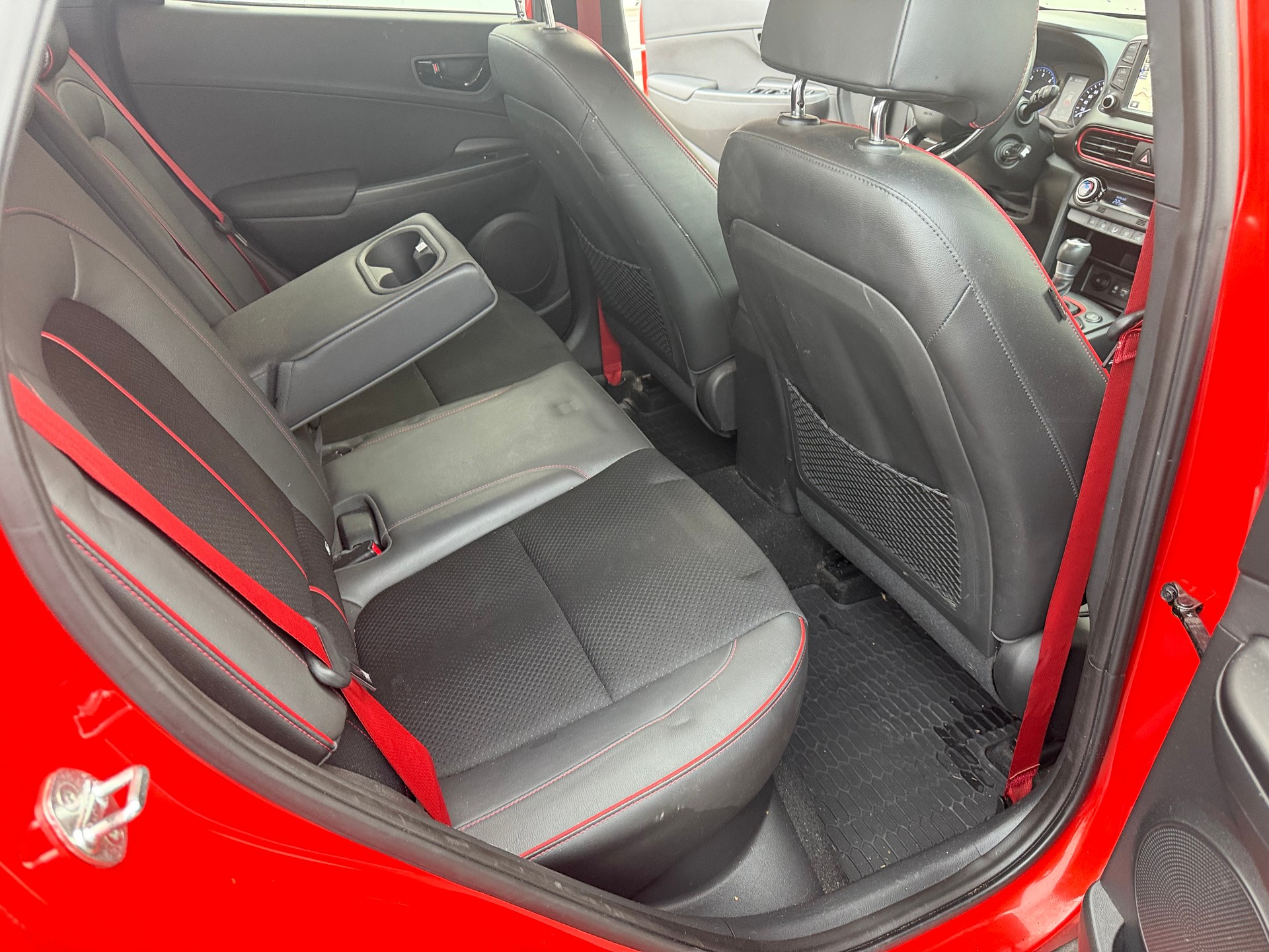 HYUNDAI Kona 1.6 CRDI Amplia 4WD DCT-image-7