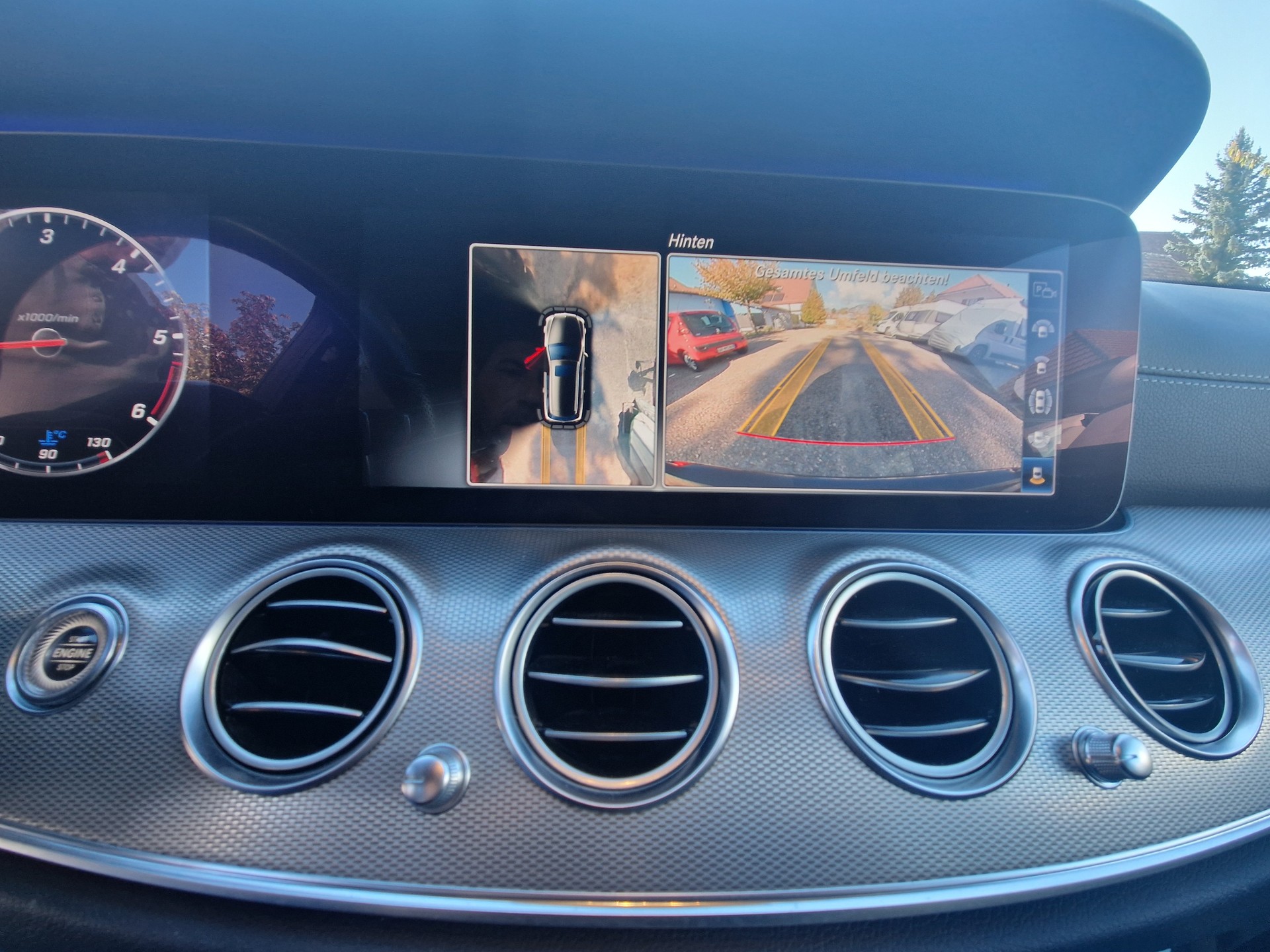 MERCEDES-BENZ E 220 d AMG Line 4Matic 9G-Tronic-image-15