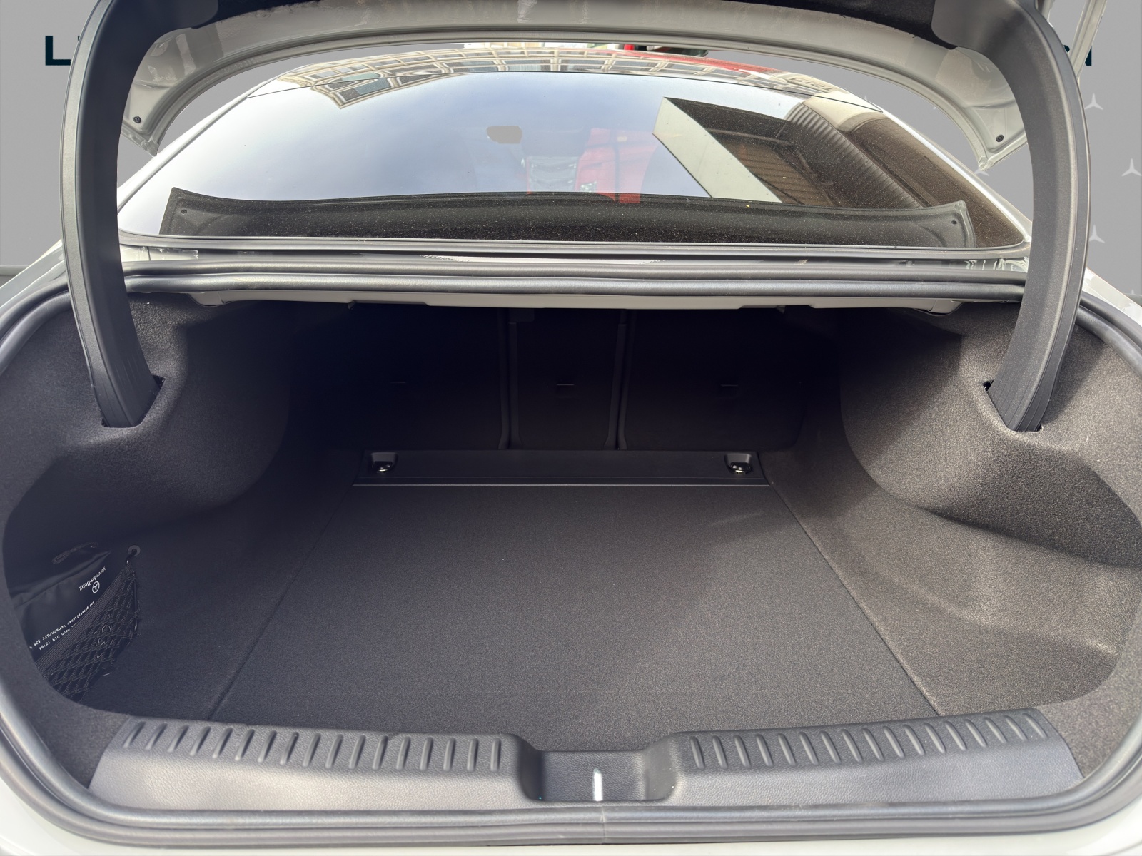 MERCEDES-BENZ CLA 350 4 Matic 85 kWh EQ-image-14