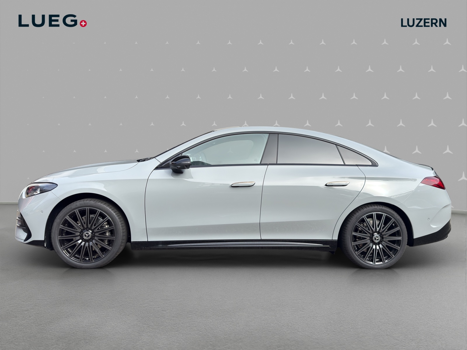 MERCEDES-BENZ CLA 350 4 Matic 85 kWh EQ-image-1