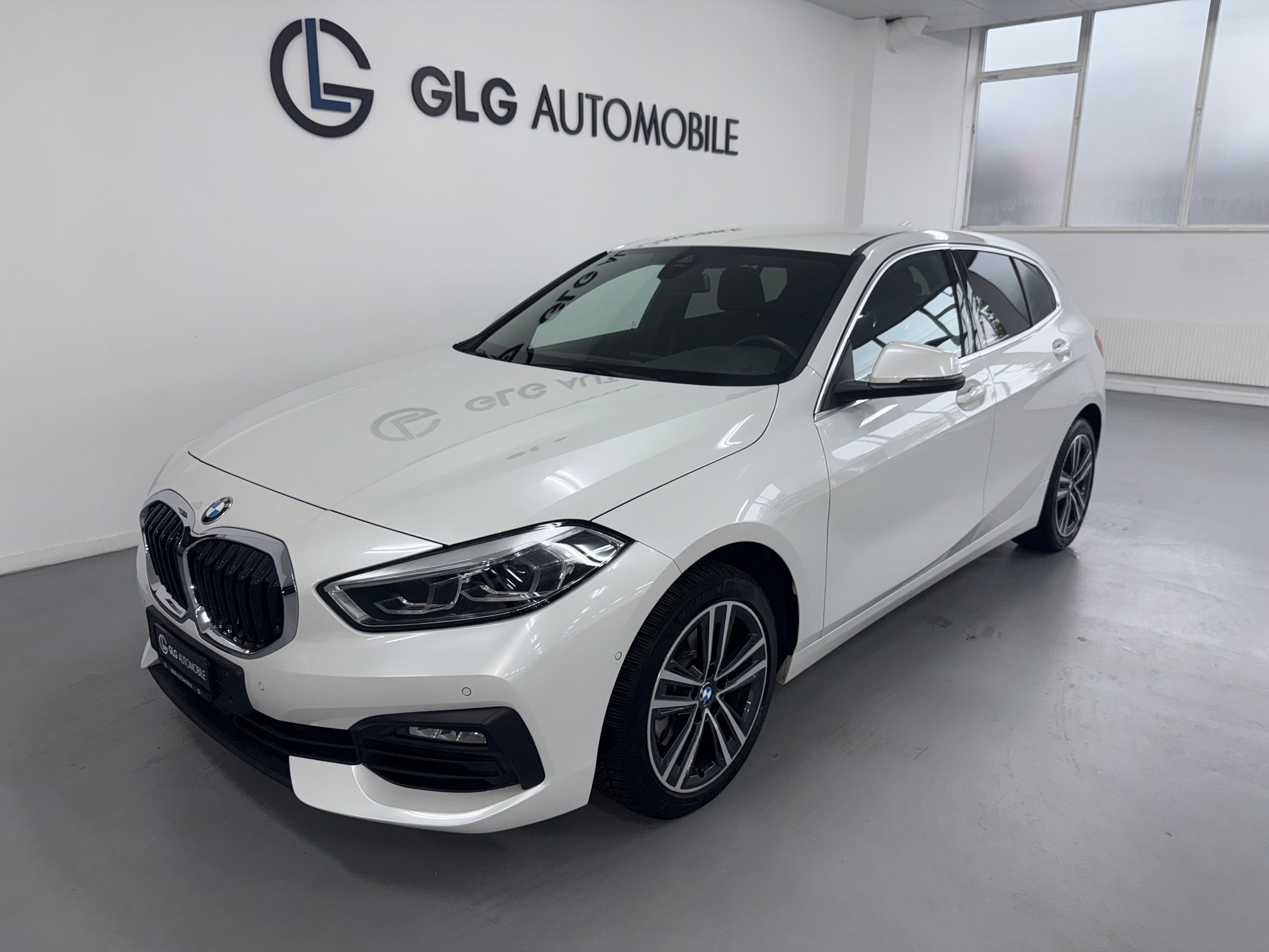 BMW 118i Luxury Line Steptronic