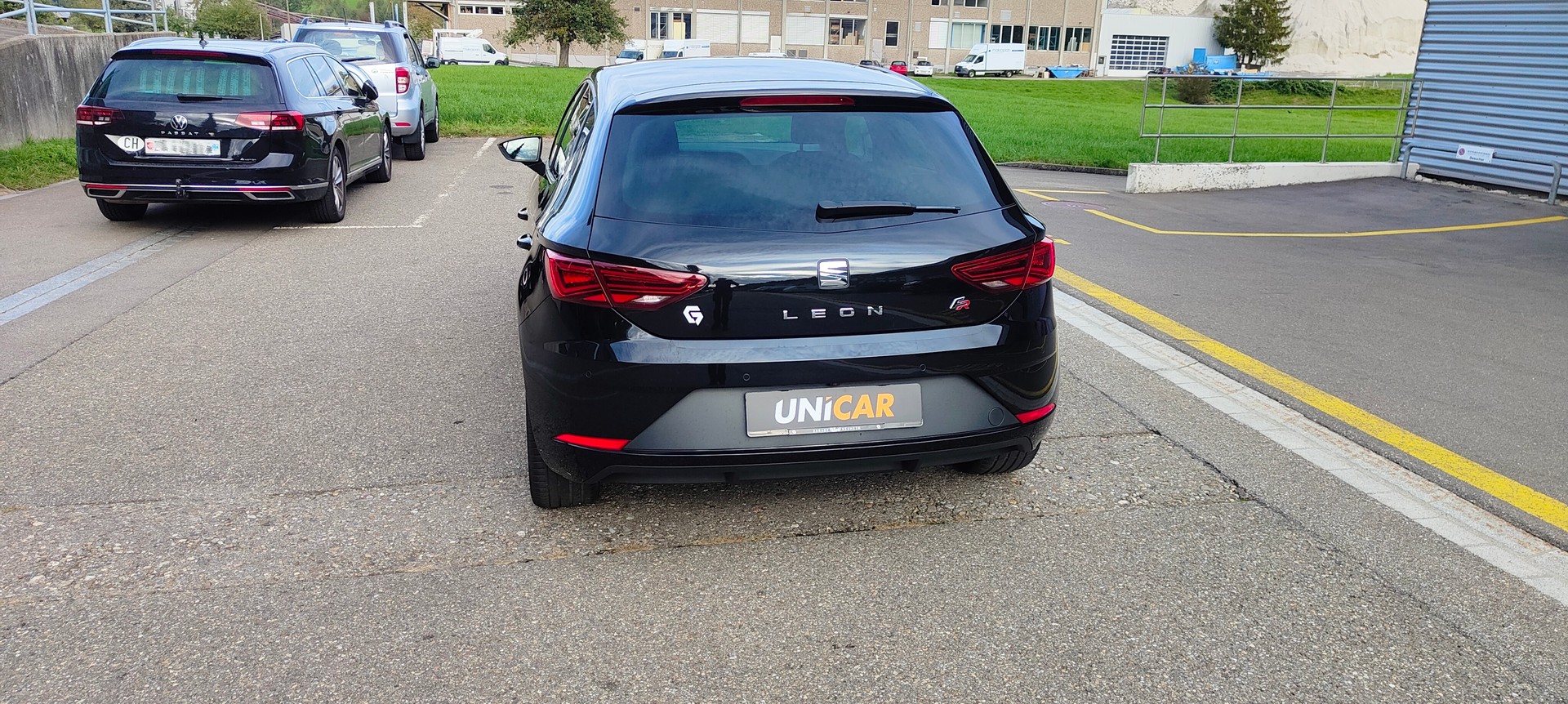 SEAT Leon 1.6 TDI FR LE-image-4