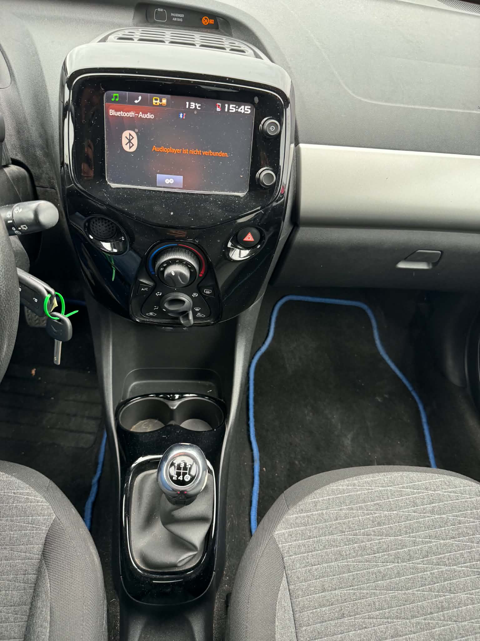 CITROEN C1 1.2 VTi Shine Airscape-image-3
