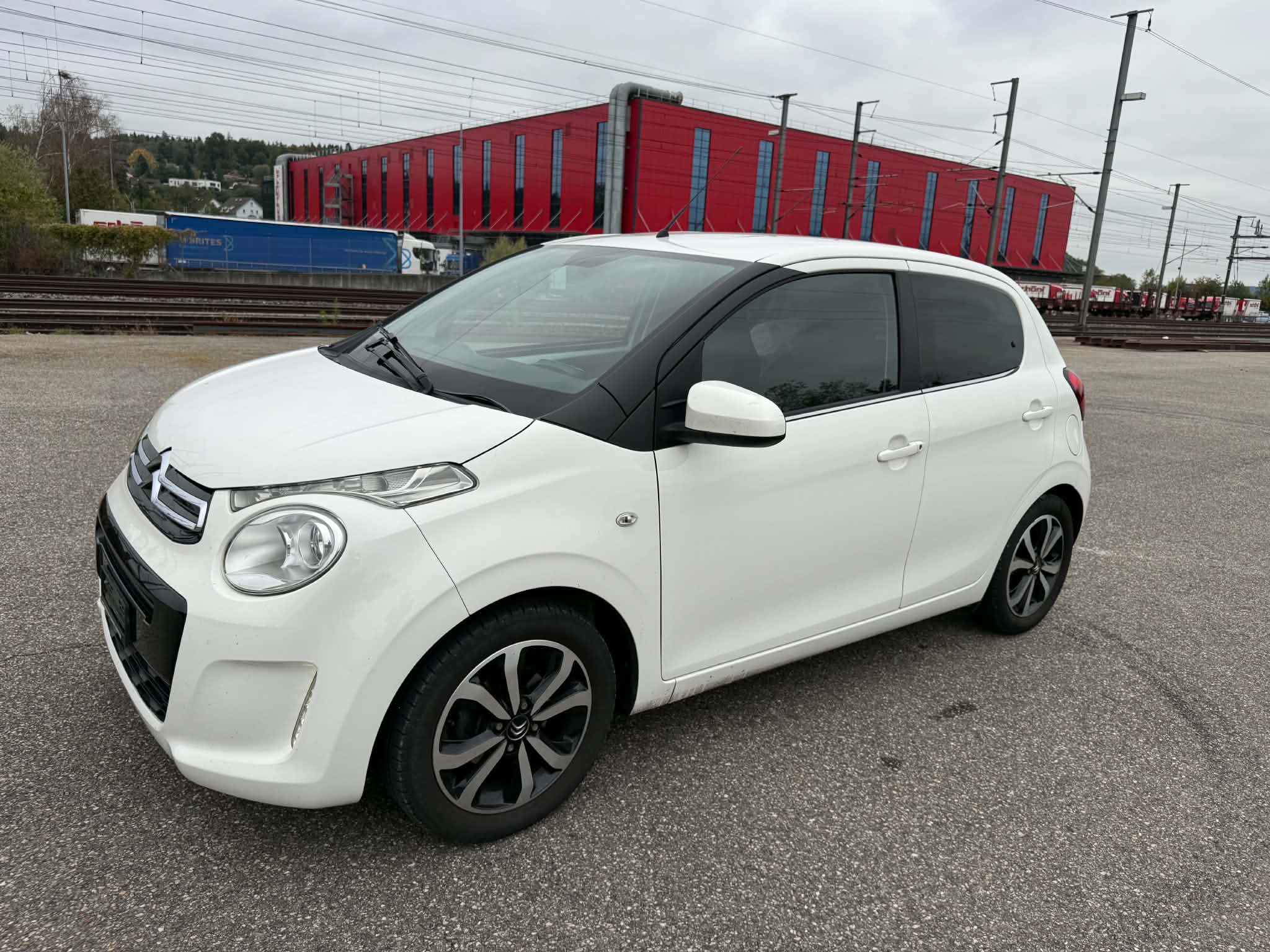 Car photo