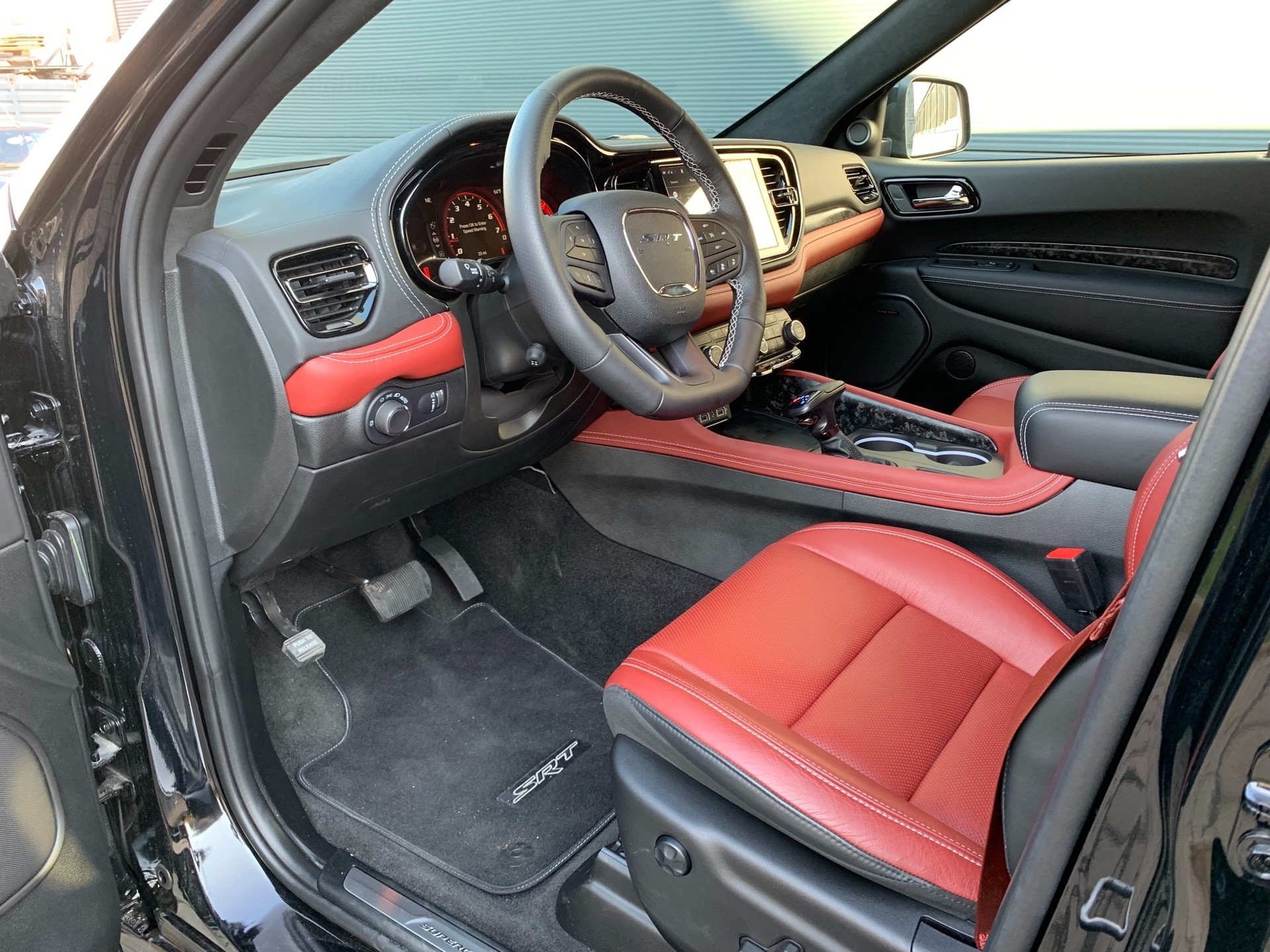 DODGE Durango SRT 6.2 Hellcat AWD-image-7