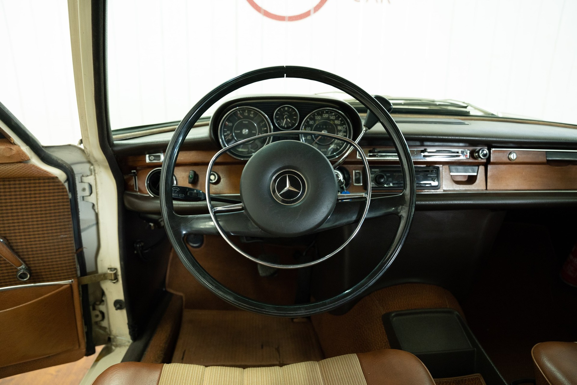MERCEDES-BENZ 280 SE 3.5-image-7