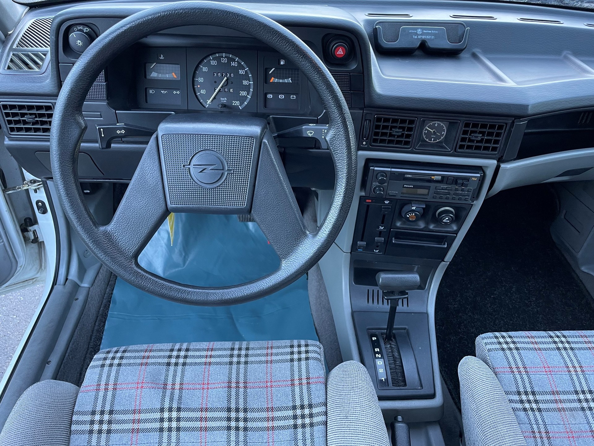 OPEL Kadett 1600i Club-image-11