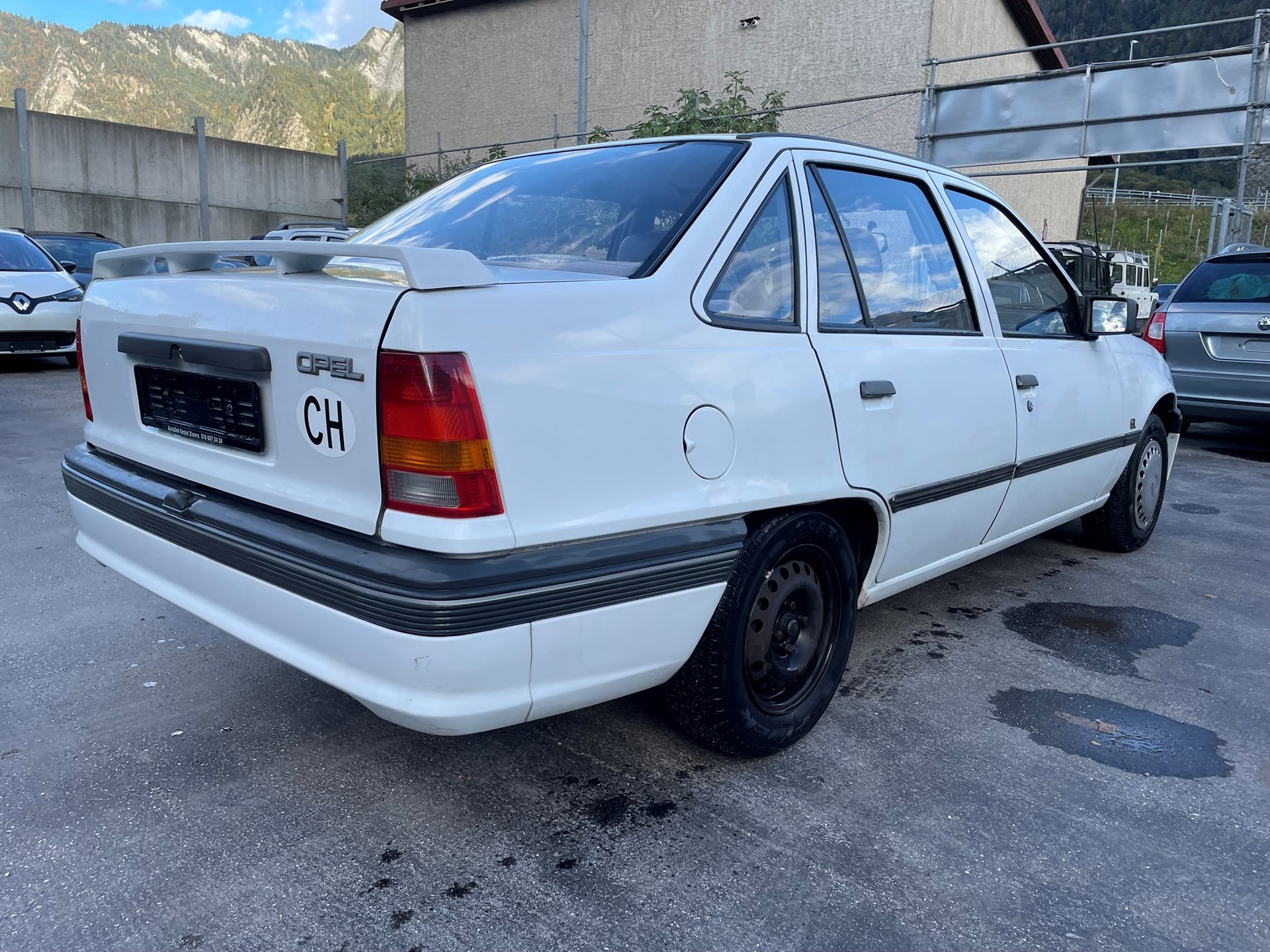OPEL Kadett 1600i Club-image-3