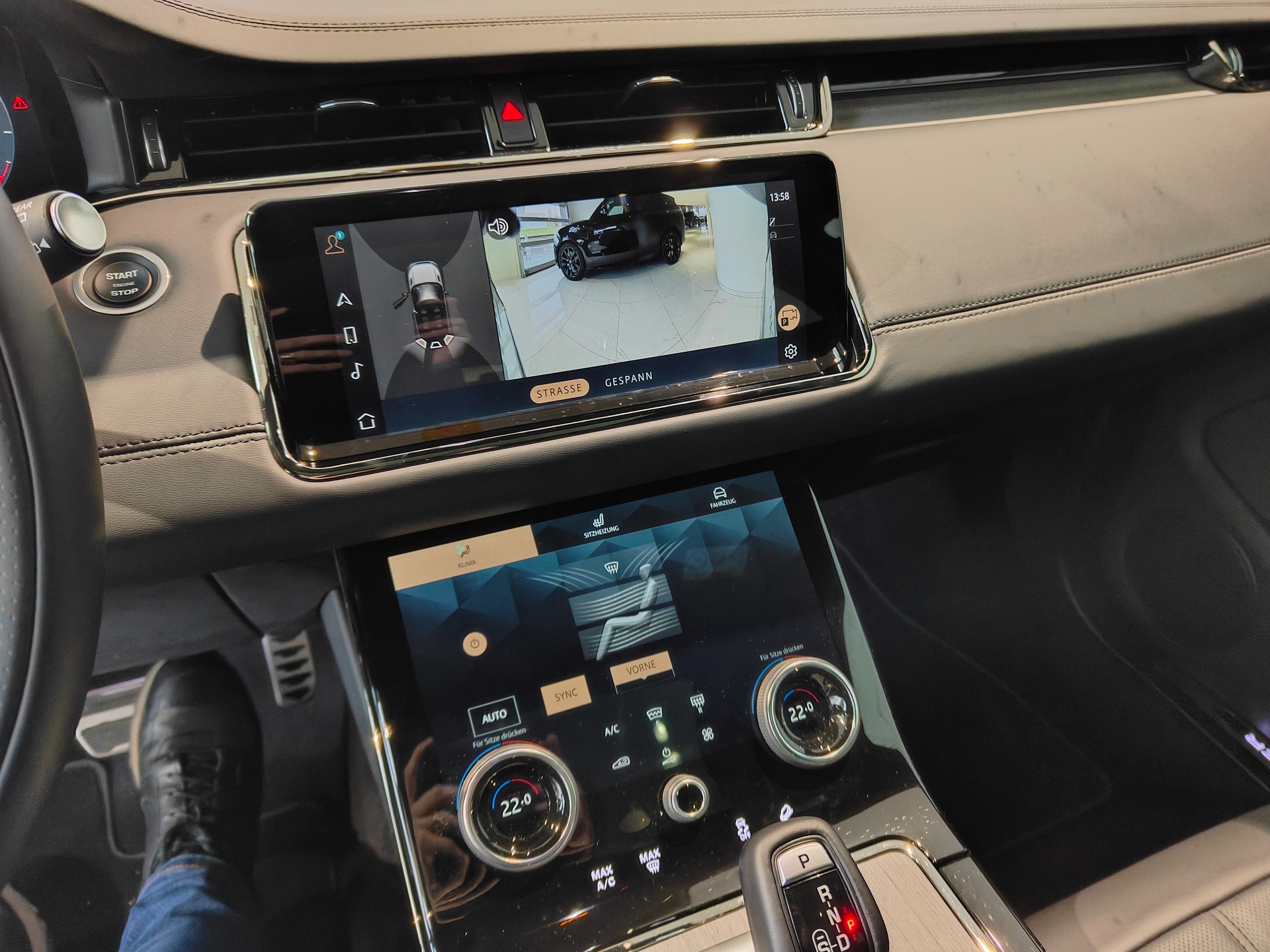 LAND ROVER Range Rover Evoque R-Dynamic P 250 AB AT9-image-9
