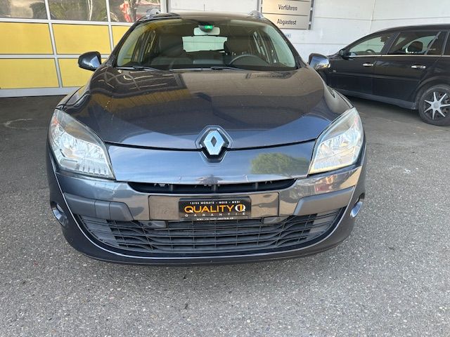 RENAULT Mégane Grandtour 1.4 16V Turbo Bose-image-2