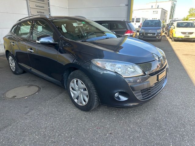 RENAULT Mégane Grandtour 1.4 16V Turbo Bose-image-0