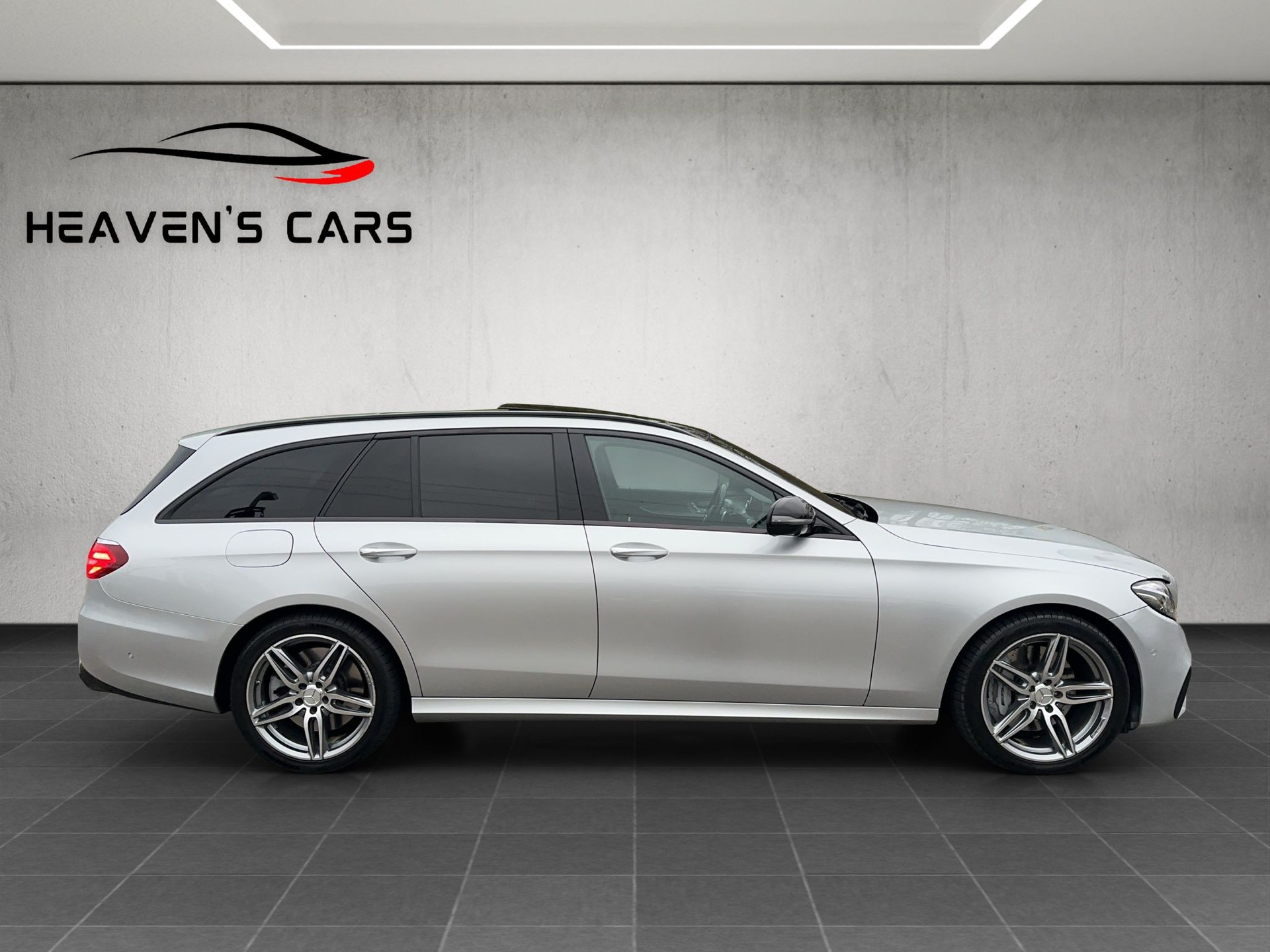 MERCEDES-BENZ E 43 AMG 4 Matic 9G-Tronic-showroom-element-2