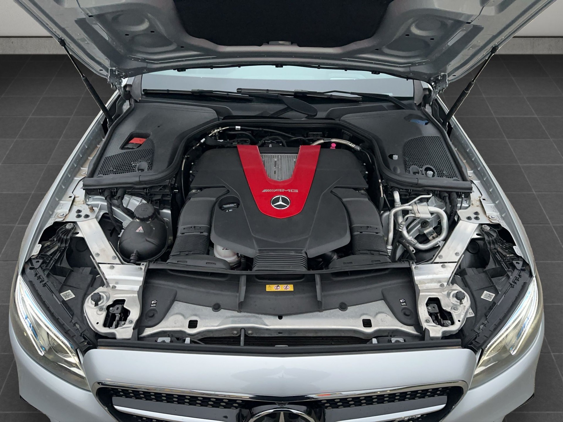 MERCEDES-BENZ E 43 AMG 4 Matic 9G-Tronic-image-8